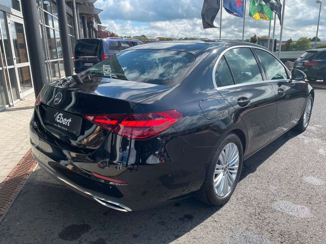 Mercedes-Benz C 200 d AVANTGARDE 360°+TOTW+Carplay+Ambiente - Sedaan: pilt 4 Mercedes-Benz C 200 d AVANTGARDE 360°+TOTW+Carplay+Ambiente - Sedaan: pilt 4