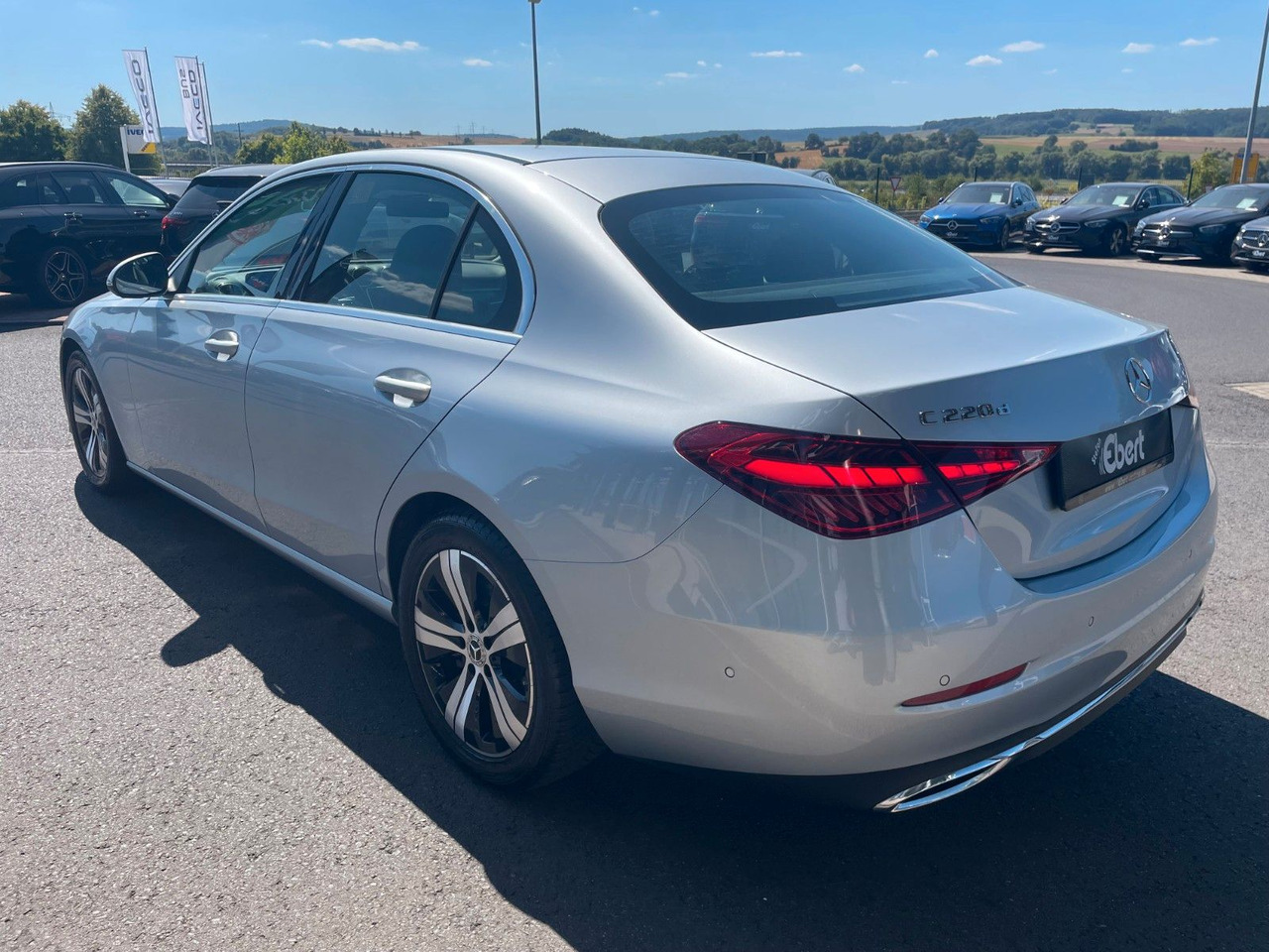 Mercedes-Benz C 220 d AVANTGARDE R-Kamera+Carplay+TotW+Ambient - Sedaan: pilt 3 Mercedes-Benz C 220 d AVANTGARDE R-Kamera+Carplay+TotW+Ambient - Sedaan: pilt 3