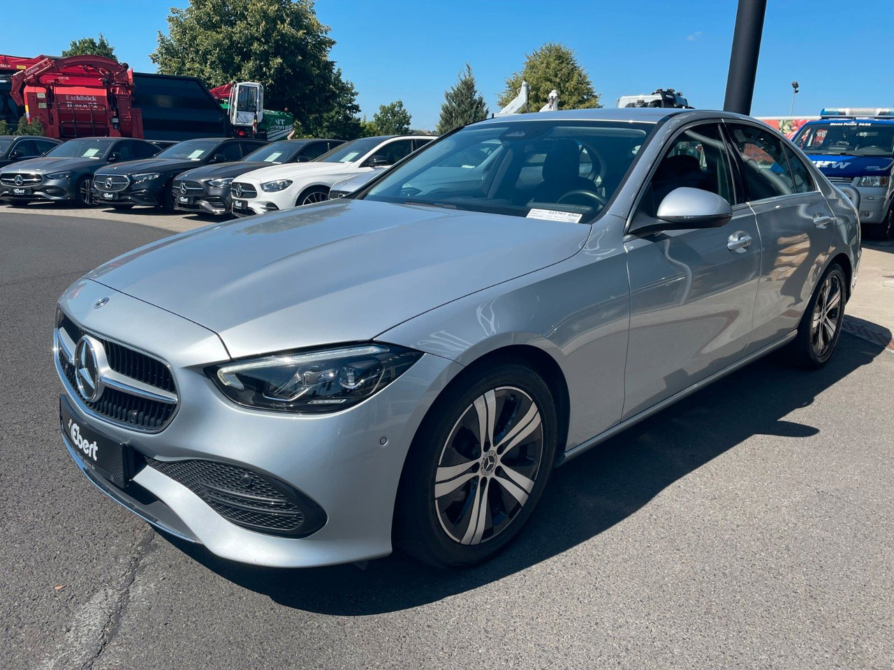 Mercedes-Benz C 220 d AVANTGARDE R-Kamera+Carplay+TotW+Ambient - Sedaan: pilt 2 Mercedes-Benz C 220 d AVANTGARDE R-Kamera+Carplay+TotW+Ambient - Sedaan: pilt 2