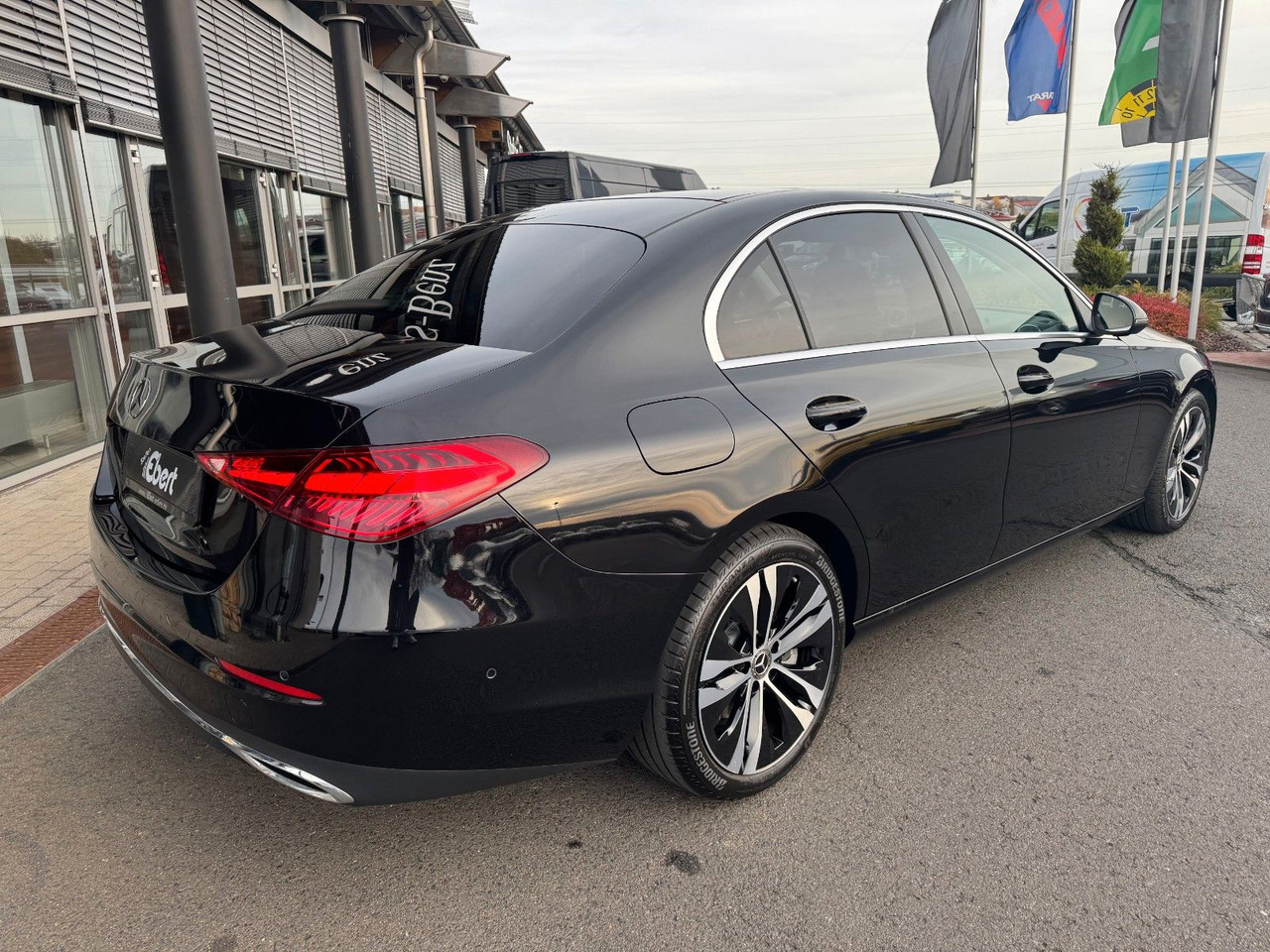 Mercedes-Benz C 220d Avantgarde+Pano+HUD+RFK+TotW+AmbiPrem - Sedaan: pilt 5 Mercedes-Benz C 220d Avantgarde+Pano+HUD+RFK+TotW+AmbiPrem - Sedaan: pilt 5