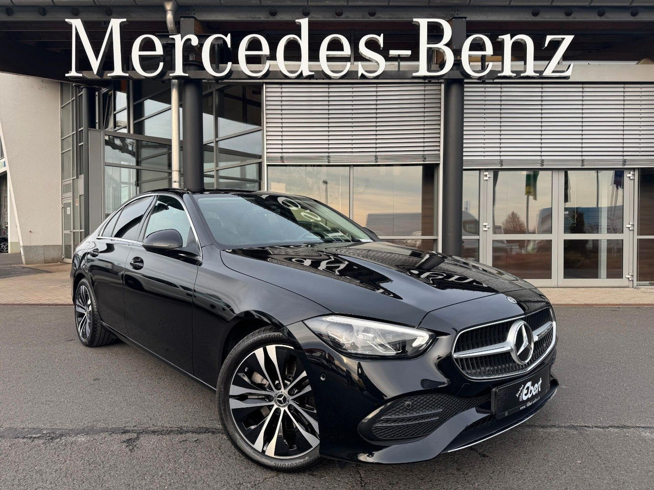 Mercedes-Benz C 220d Avantgarde+Pano+HUD+RFK+TotW+AmbiPrem - Sedaan: pilt 1 Mercedes-Benz C 220d Avantgarde+Pano+HUD+RFK+TotW+AmbiPrem - Sedaan: pilt 1