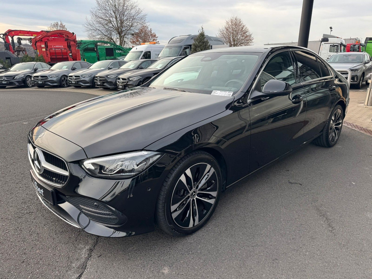 Mercedes-Benz C 220d Avantgarde+Pano+HUD+RFK+TotW+AmbiPrem - Sedaan: pilt 3 Mercedes-Benz C 220d Avantgarde+Pano+HUD+RFK+TotW+AmbiPrem - Sedaan: pilt 3