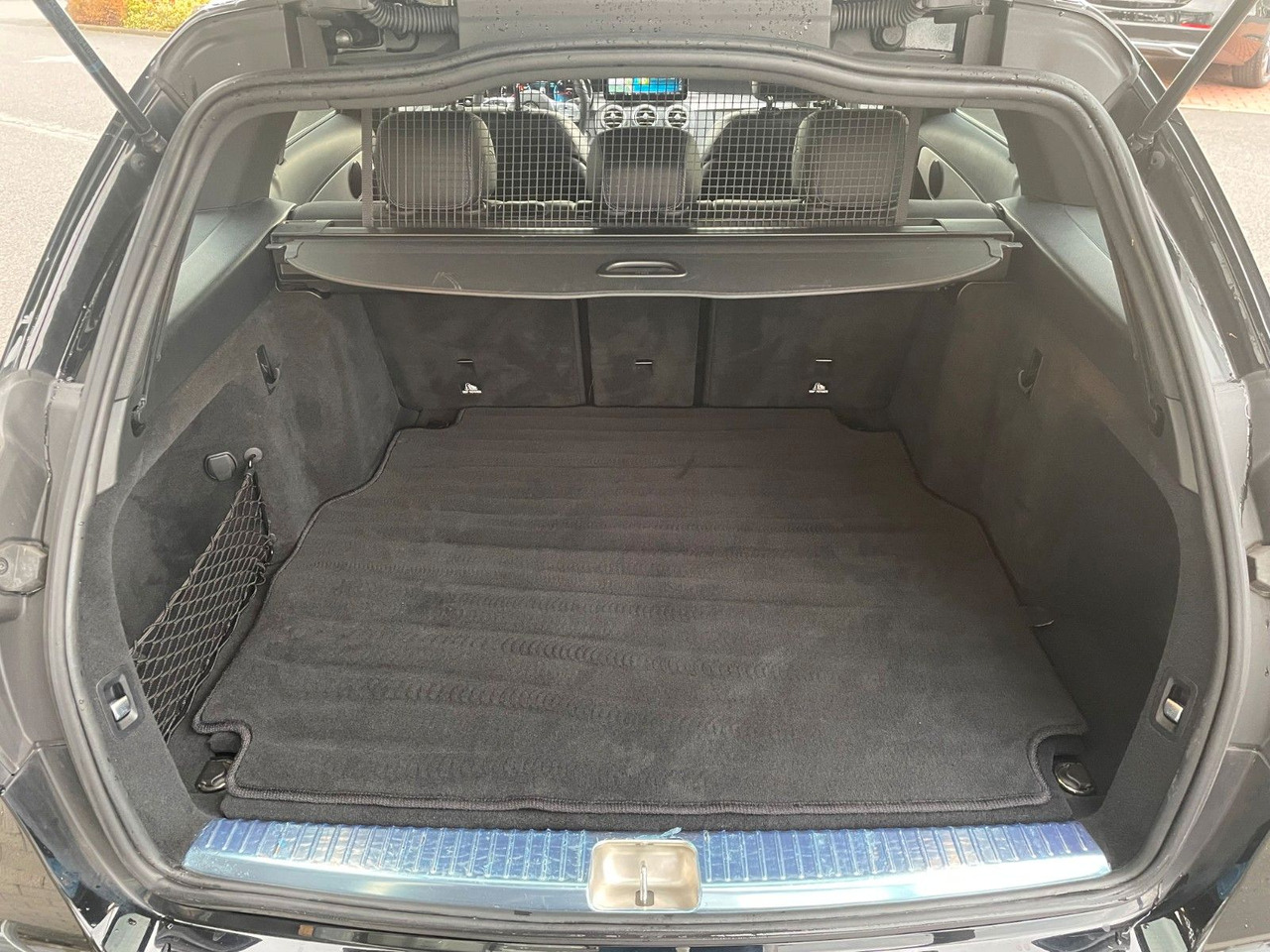 Mercedes-Benz C 220d NightEdition+AMG+Distr+SportfahrW+RFK - Universaal: pilt 5 Mercedes-Benz C 220d NightEdition+AMG+Distr+SportfahrW+RFK - Universaal: pilt 5