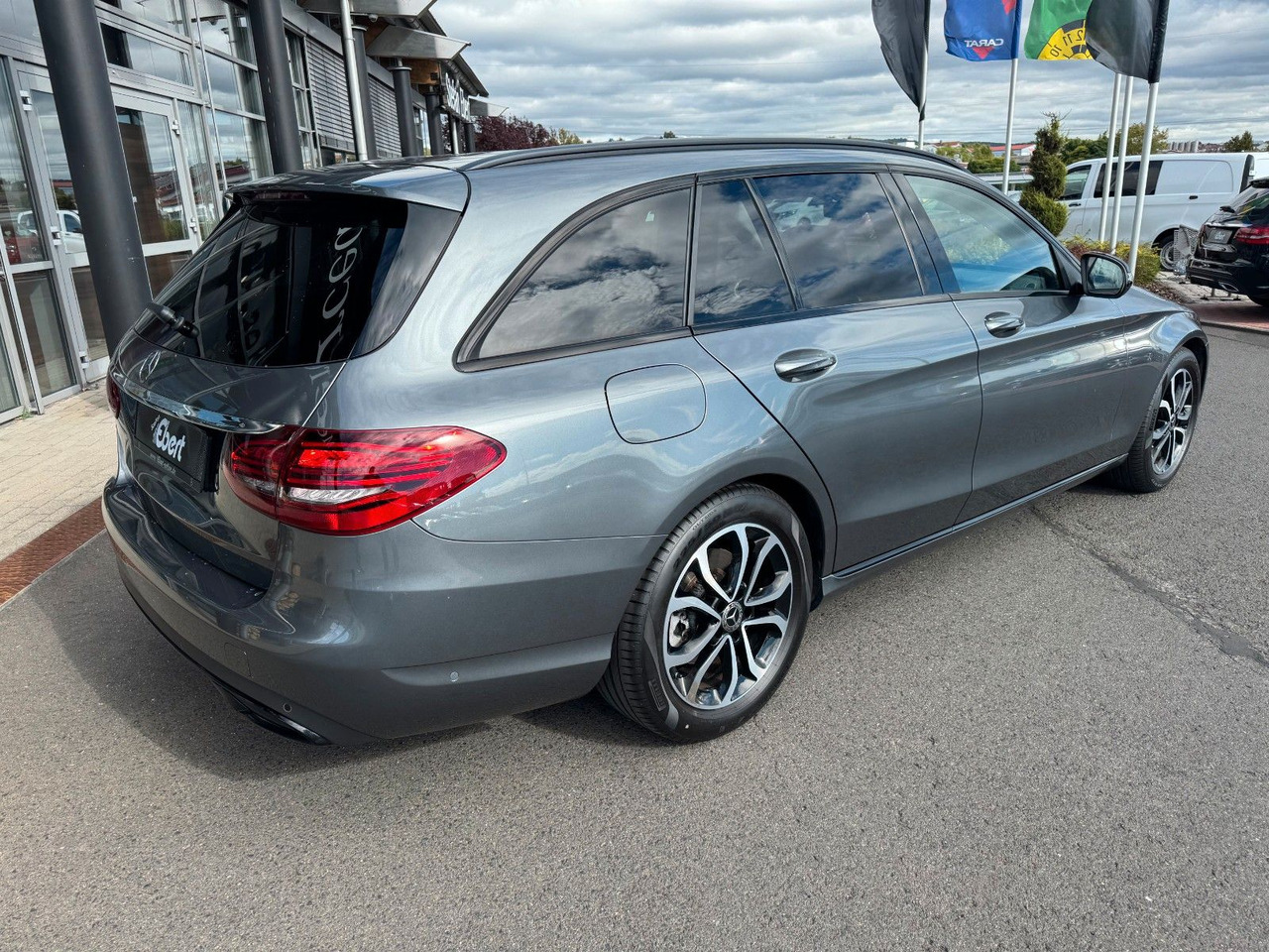 Mercedes-Benz C 220d T Avantgarde+DistrPlus+AHK+MultiB+RFK - Universaal: pilt 4 Mercedes-Benz C 220d T Avantgarde+DistrPlus+AHK+MultiB+RFK - Universaal: pilt 4