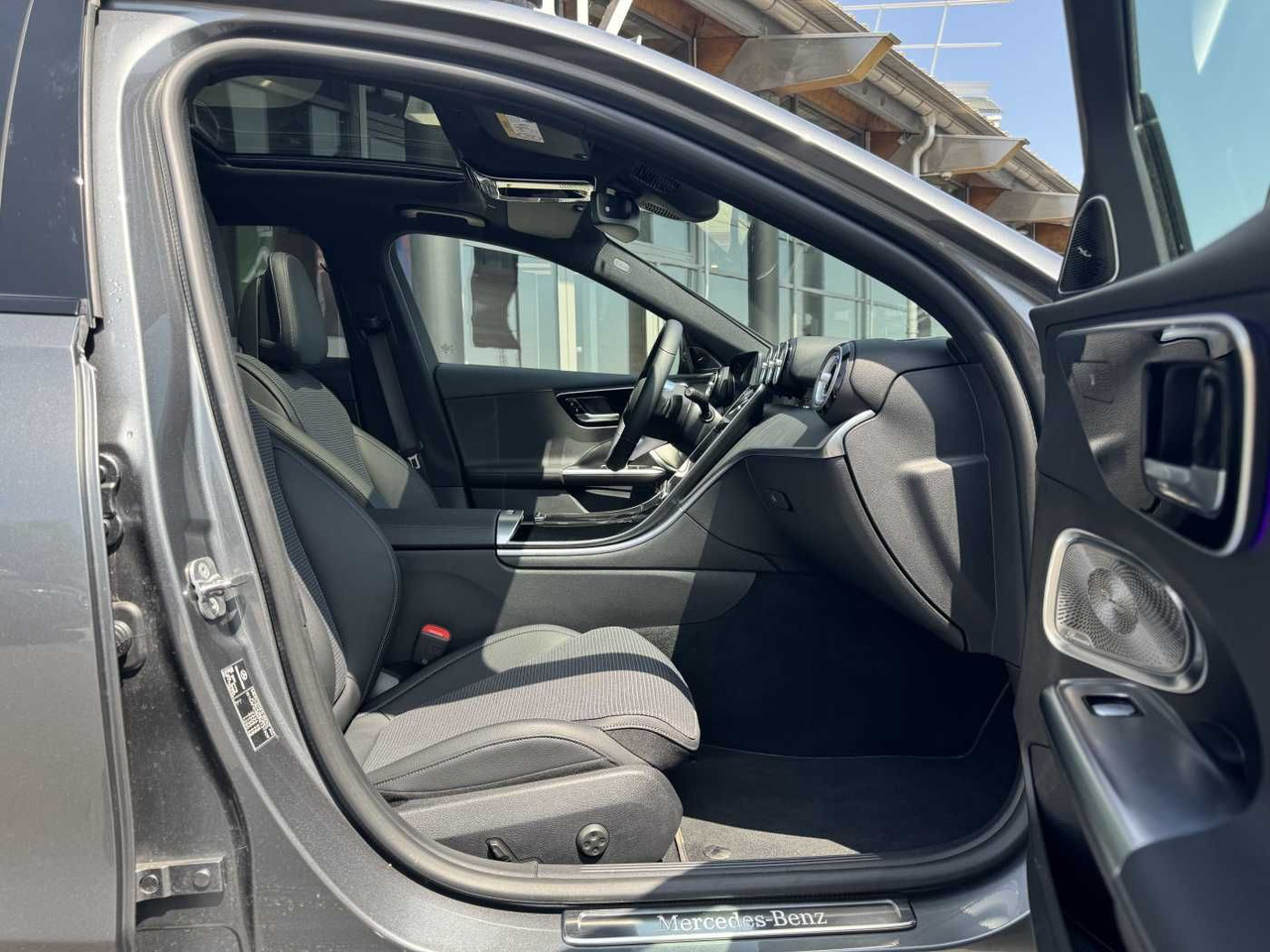 Sedaan Mercedes-Benz C 300 4M Avantgarde+Pano+Bumester+AHK+RFK+ Night: pilt 6