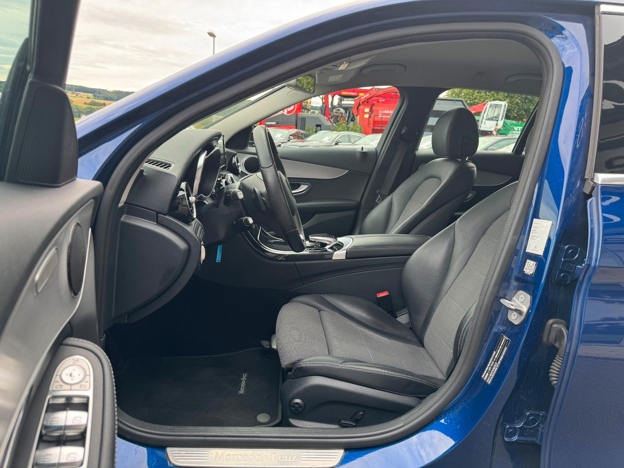 Universaal Mercedes-Benz C 300 T Avantgarde+Ambiente+LED+IHC+SpiegelP: pilt 11