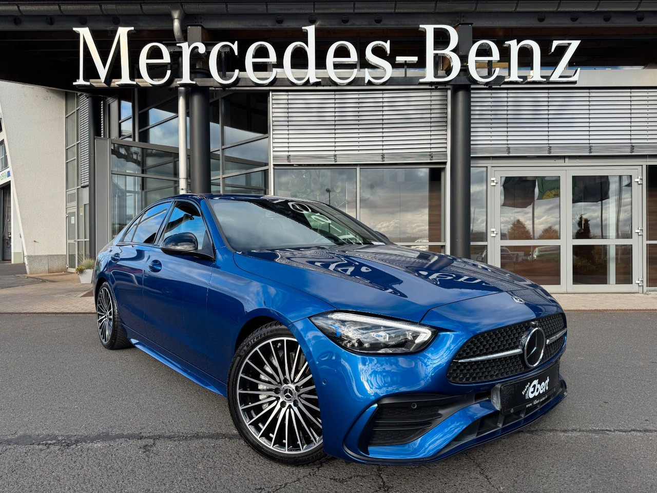Mercedes-Benz C 300d AMG+Burmester+Distr+Digital+360+ - Sedaan: pilt 1 Mercedes-Benz C 300d AMG+Burmester+Distr+Digital+360+ - Sedaan: pilt 1