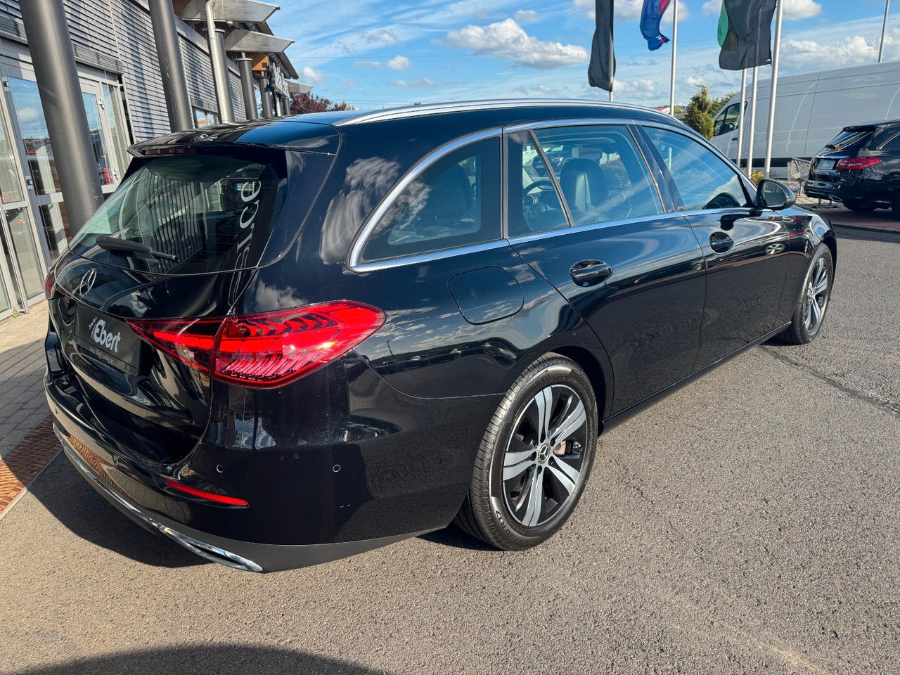 Mercedes-Benz C 300d T Avantgarde+RKamera+TotW+Ambiente - Universaal: pilt 4 Mercedes-Benz C 300d T Avantgarde+RKamera+TotW+Ambiente - Universaal: pilt 4