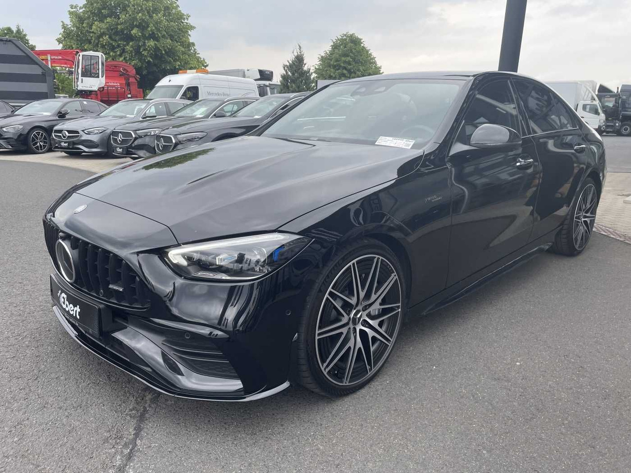 Mercedes-Benz C 43 AMG Digital+Burm+Distr+360+HUD+AHK+ Carbon - Sedaan: pilt 2 Mercedes-Benz C 43 AMG Digital+Burm+Distr+360+HUD+AHK+ Carbon - Sedaan: pilt 2