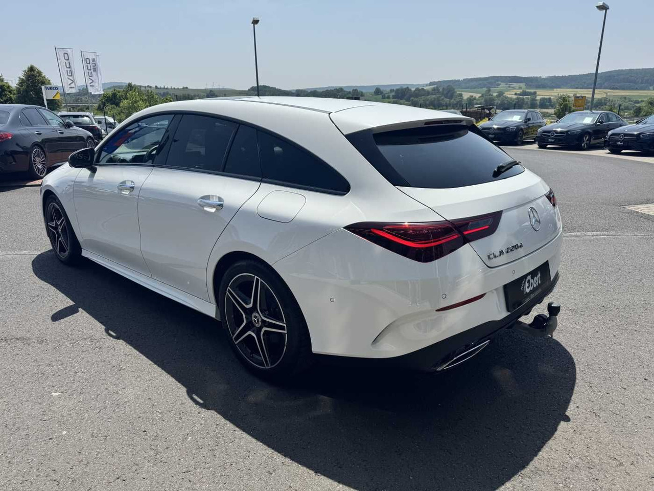 Mercedes-Benz CLA 220d Shooting Brake AMG+Pano+Distr+AHK+uvm. - Auto: pilt 3 Mercedes-Benz CLA 220d Shooting Brake AMG+Pano+Distr+AHK+uvm. - Auto: pilt 3