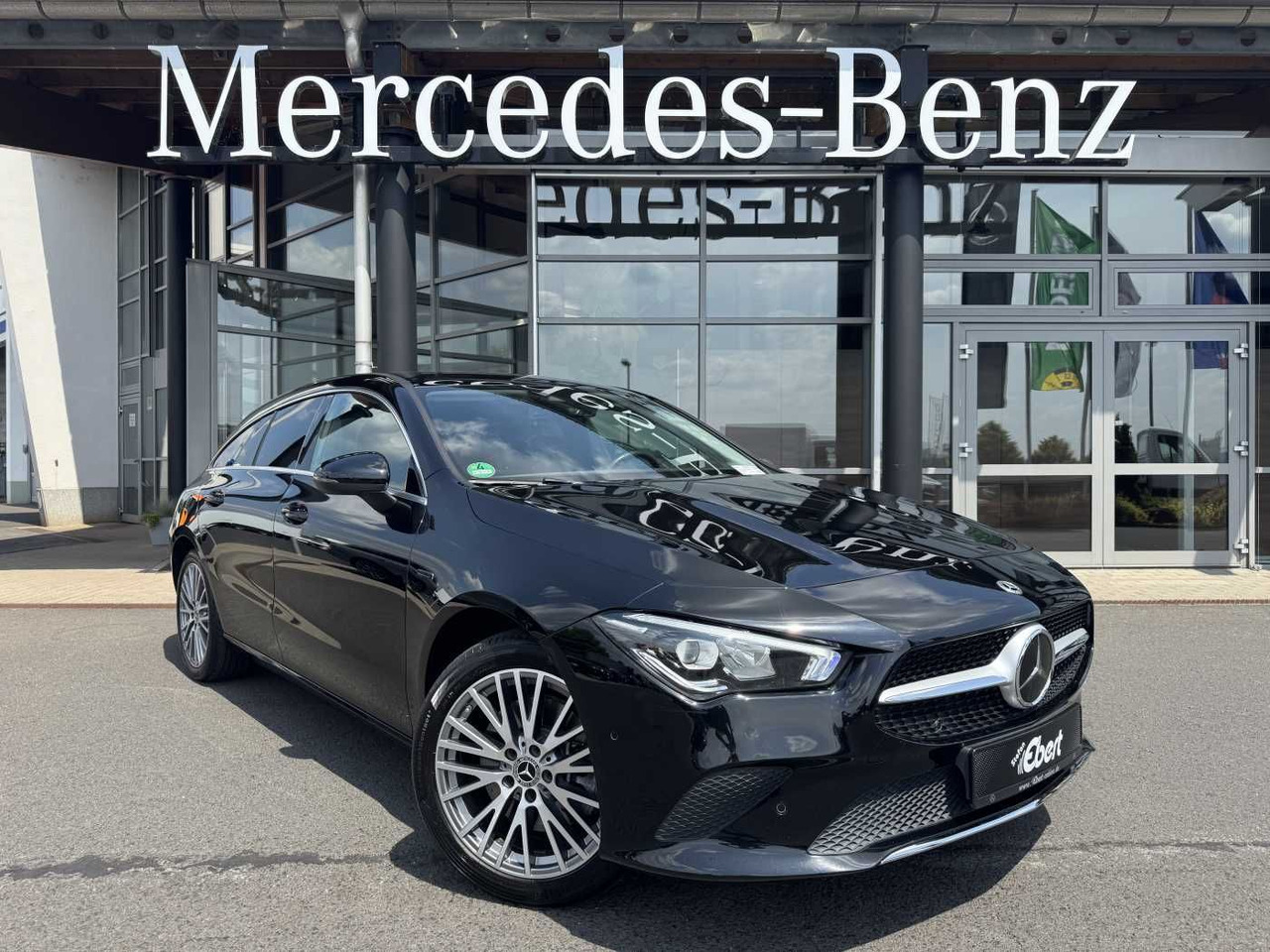 Mercedes-Benz CLA 250e Shooting Brake DistrPlus+RFK+Augment+LE - Auto: pilt 1 Mercedes-Benz CLA 250e Shooting Brake DistrPlus+RFK+Augment+LE - Auto: pilt 1
