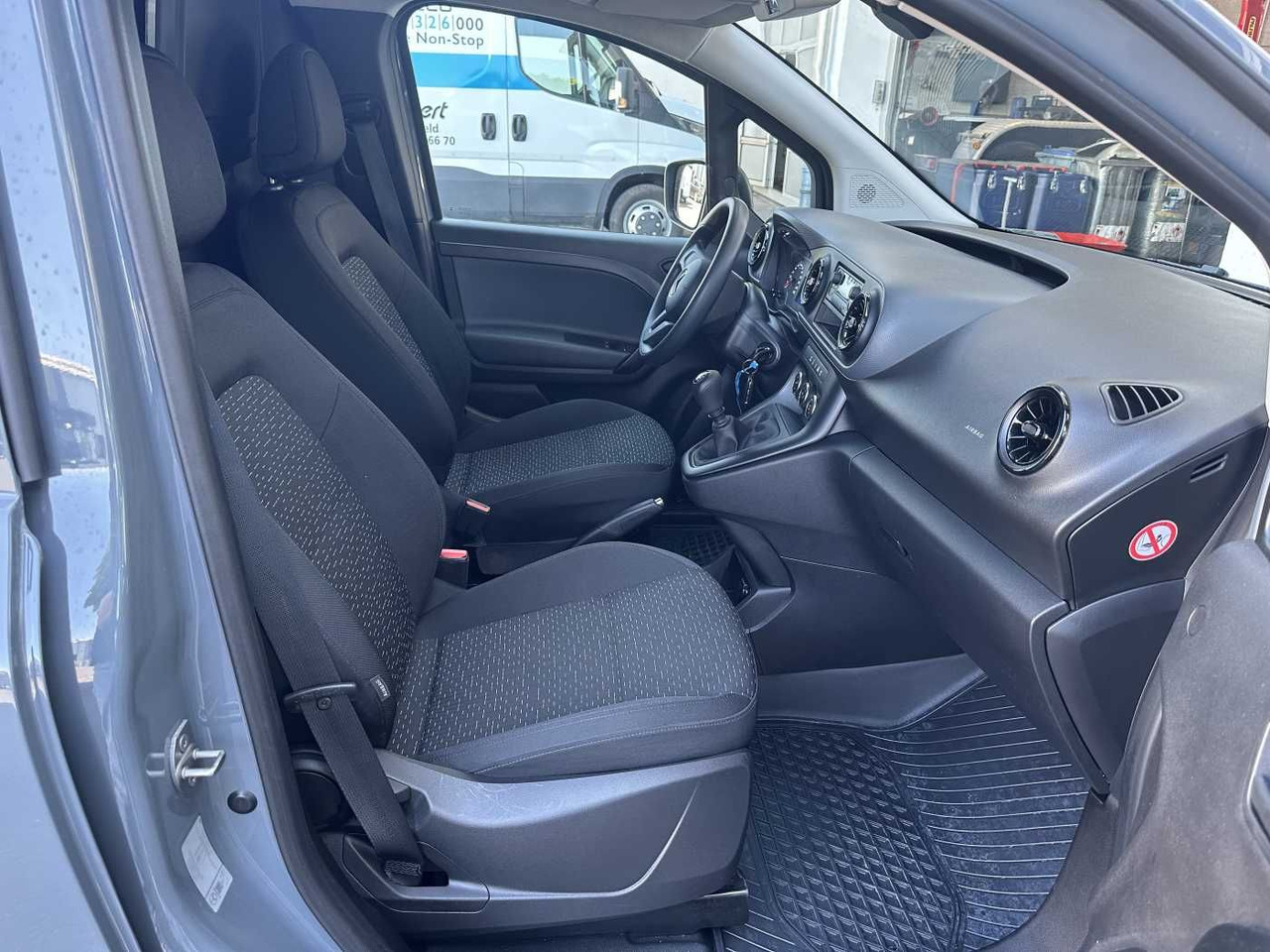 Väike kaubik Mercedes-Benz Citan 108 CDI Regal Klima: pilt 10