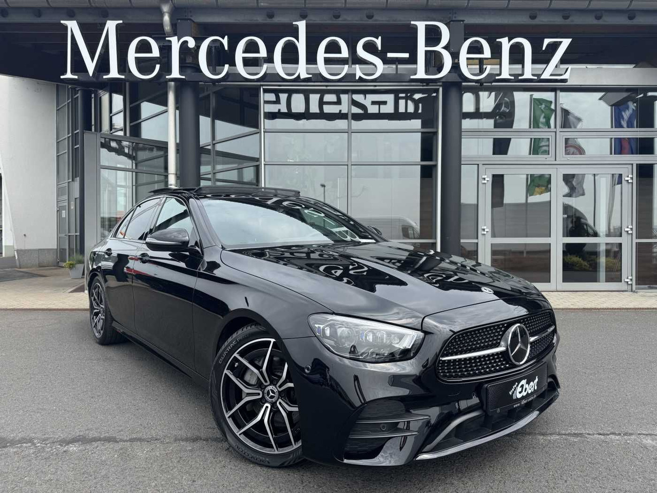 Mercedes-Benz E 220d AMG+Distr+Multibeam+Pano+ Ambiente+Night - Sedaan: pilt 1 Mercedes-Benz E 220d AMG+Distr+Multibeam+Pano+ Ambiente+Night - Sedaan: pilt 1
