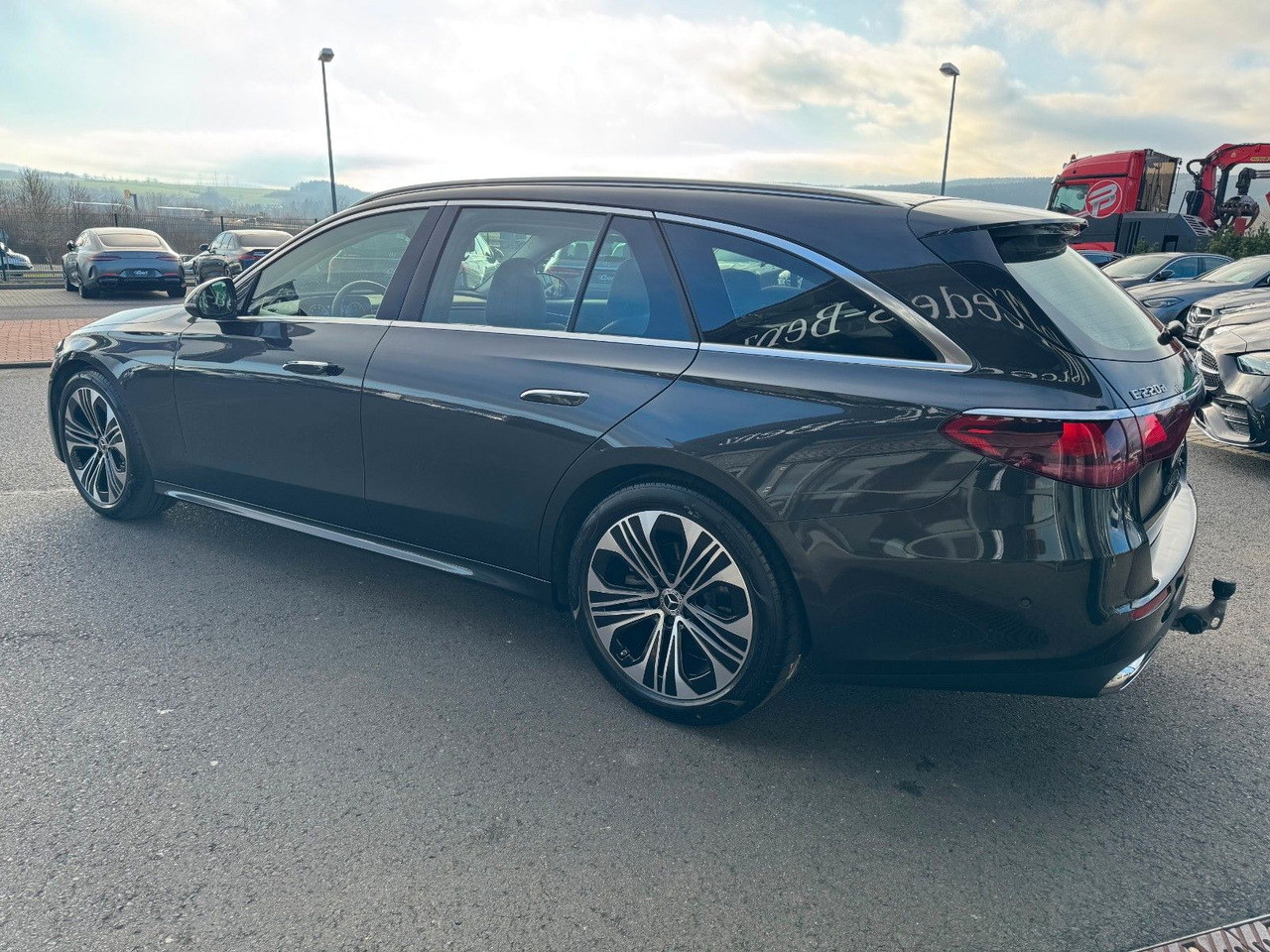 Mercedes-Benz E 220d T Avantgarde+Pano+DistrPro+AHK+RFK+MBUX - Universaal: pilt 3 Mercedes-Benz E 220d T Avantgarde+Pano+DistrPro+AHK+RFK+MBUX - Universaal: pilt 3