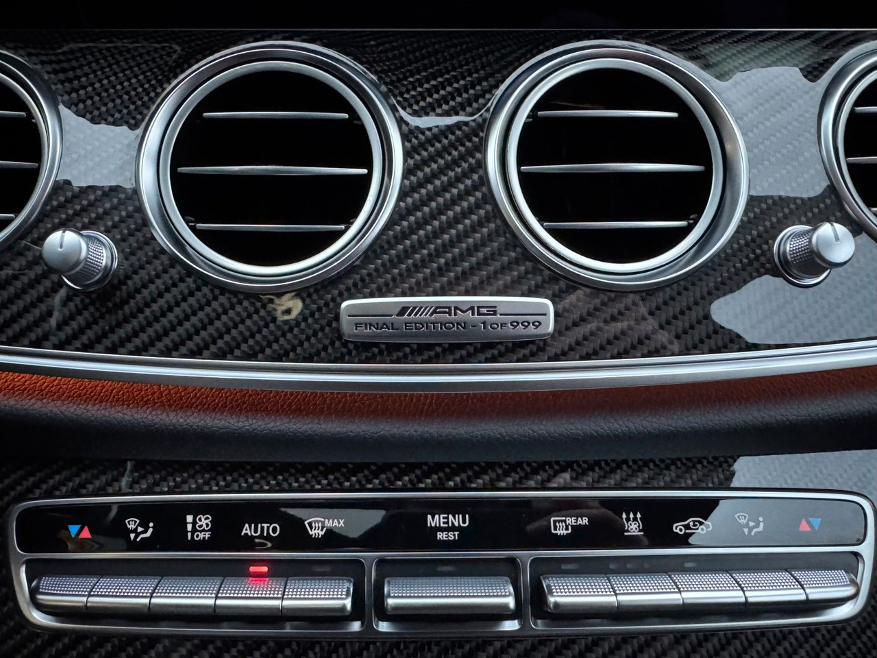 Mercedes-Benz E 63 AMG S FinalEd+Pano+Burm+STH+Memory+HUD liising Mercedes-Benz E 63 AMG S FinalEd+Pano+Burm+STH+Memory+HUD: pilt 29