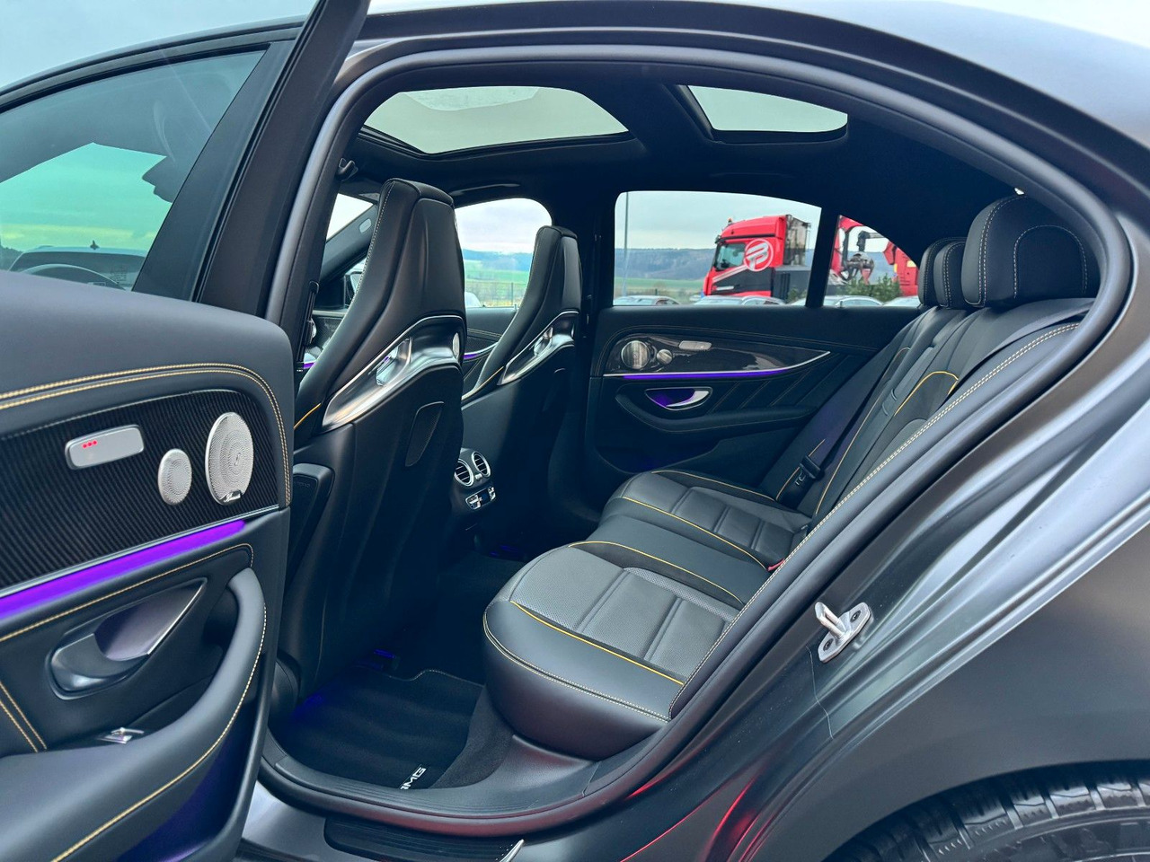 Mercedes-Benz E 63 AMG S FinalEd+Pano+Burm+STH+Memory+HUD liising Mercedes-Benz E 63 AMG S FinalEd+Pano+Burm+STH+Memory+HUD: pilt 13