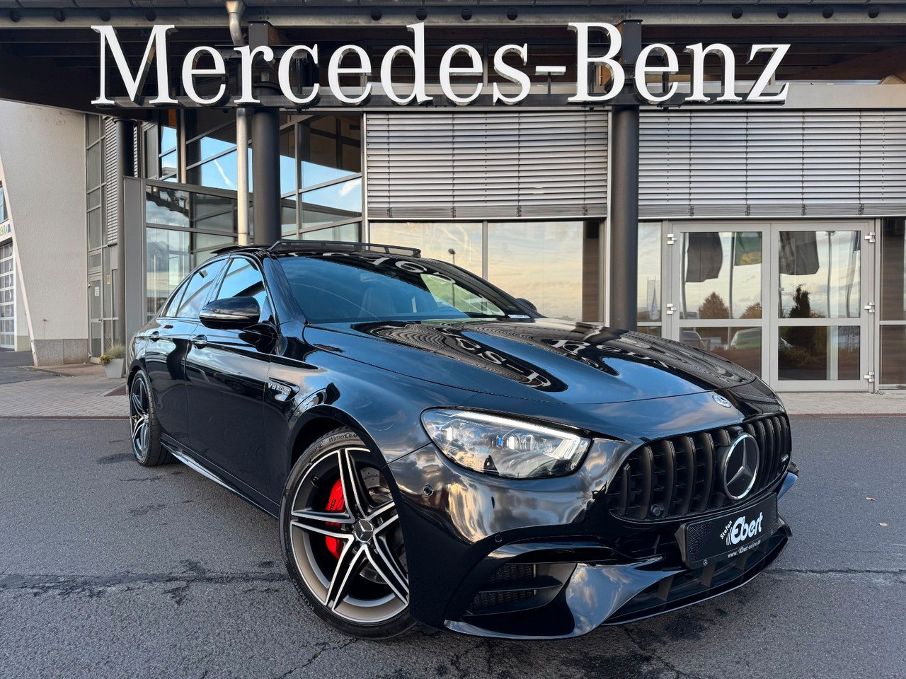 Mercedes-Benz E 63 AMG S Pano+Burm+AirM+HUD+360+uvm. - Sedaan: pilt 1 Mercedes-Benz E 63 AMG S Pano+Burm+AirM+HUD+360+uvm. - Sedaan: pilt 1