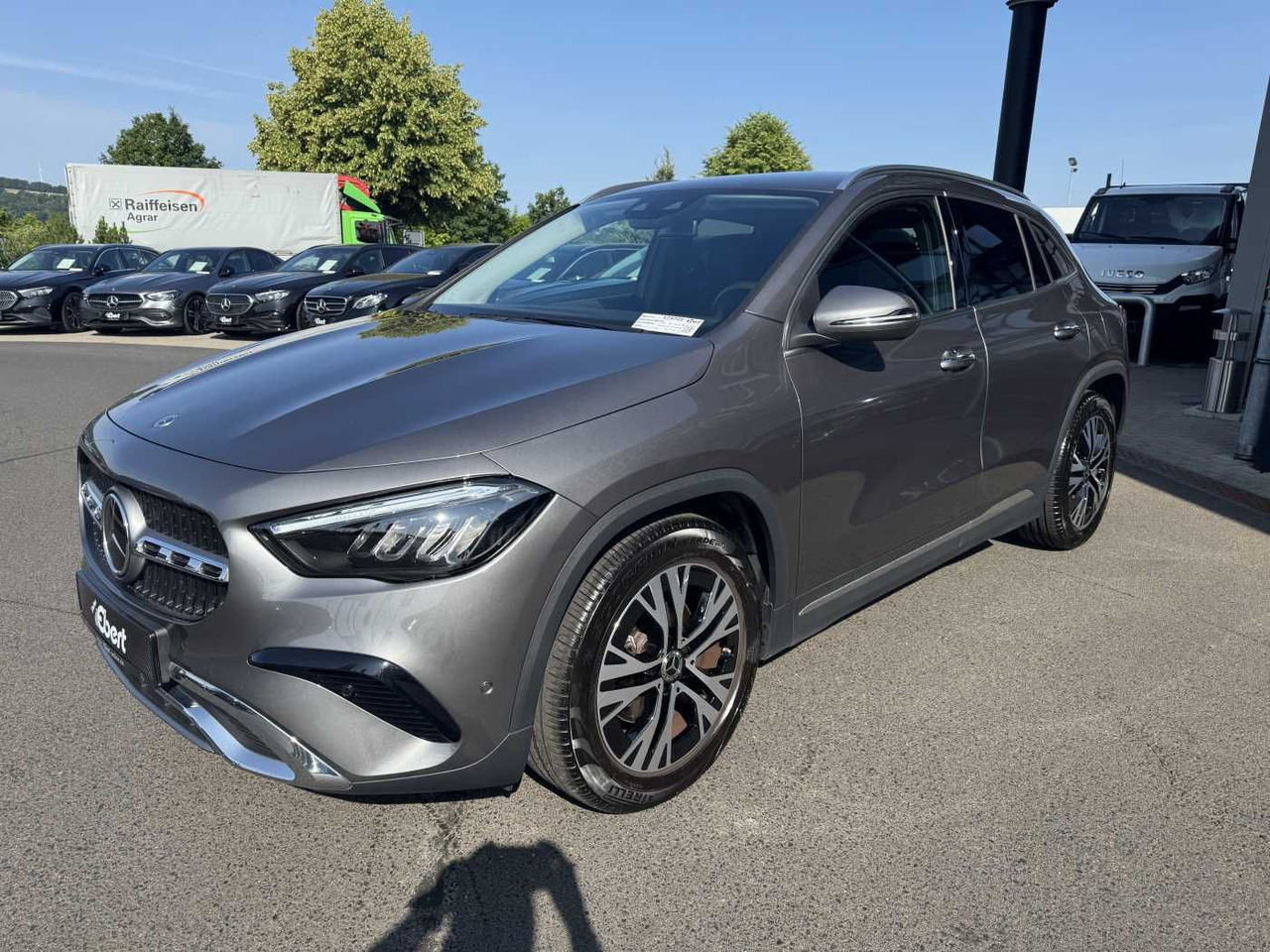 Mercedes-Benz GLA 200d 4M Progressive+Distr+Ambiente+Offroad - Maastur: pilt 2 Mercedes-Benz GLA 200d 4M Progressive+Distr+Ambiente+Offroad - Maastur: pilt 2