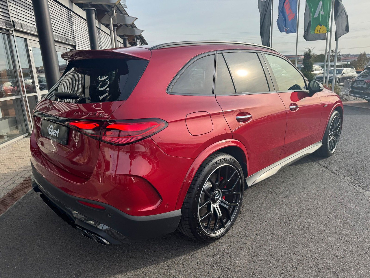 Mercedes-Benz GLC 63 AMG E Carbon+Burm3D+DriversP+Memory - Maastur: pilt 4 Mercedes-Benz GLC 63 AMG E Carbon+Burm3D+DriversP+Memory - Maastur: pilt 4