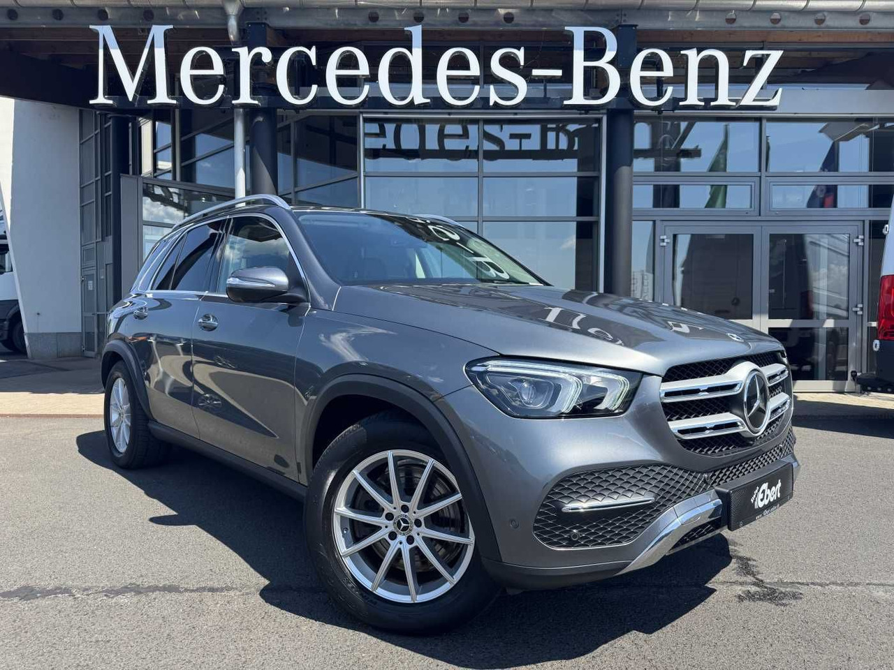 Mercedes-Benz GLE 350de 4M AMG+AHK+DistrPlus+HUD+360 - Maastur: pilt 1 Mercedes-Benz GLE 350de 4M AMG+AHK+DistrPlus+HUD+360 - Maastur: pilt 1
