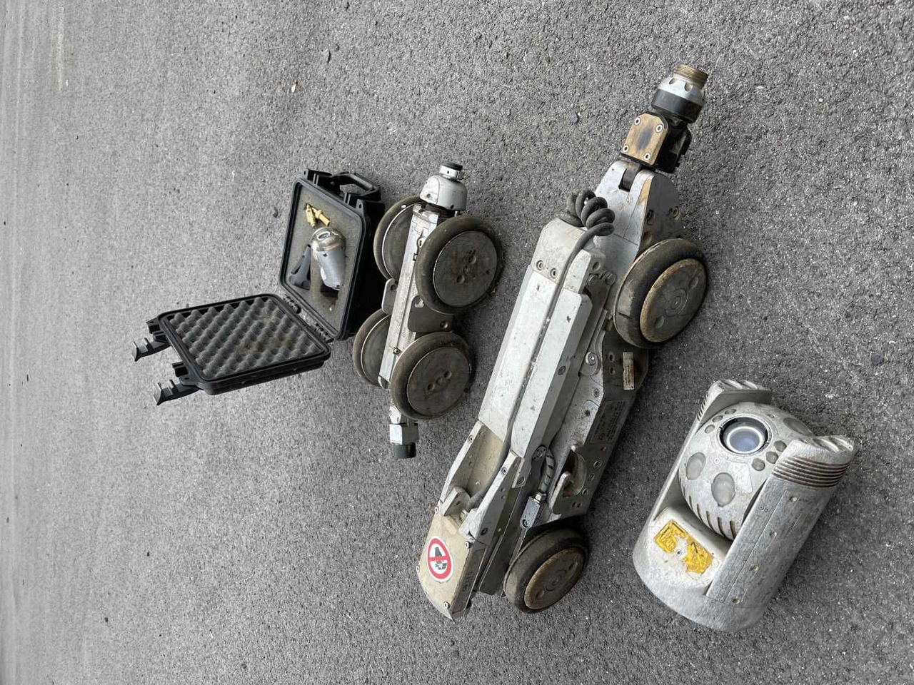 Mercedes-Benz Kanal Rohr TV Kamera Inspektion Ibak - Vaakumveok: pilt 4 Mercedes-Benz Kanal Rohr TV Kamera Inspektion Ibak - Vaakumveok: pilt 4