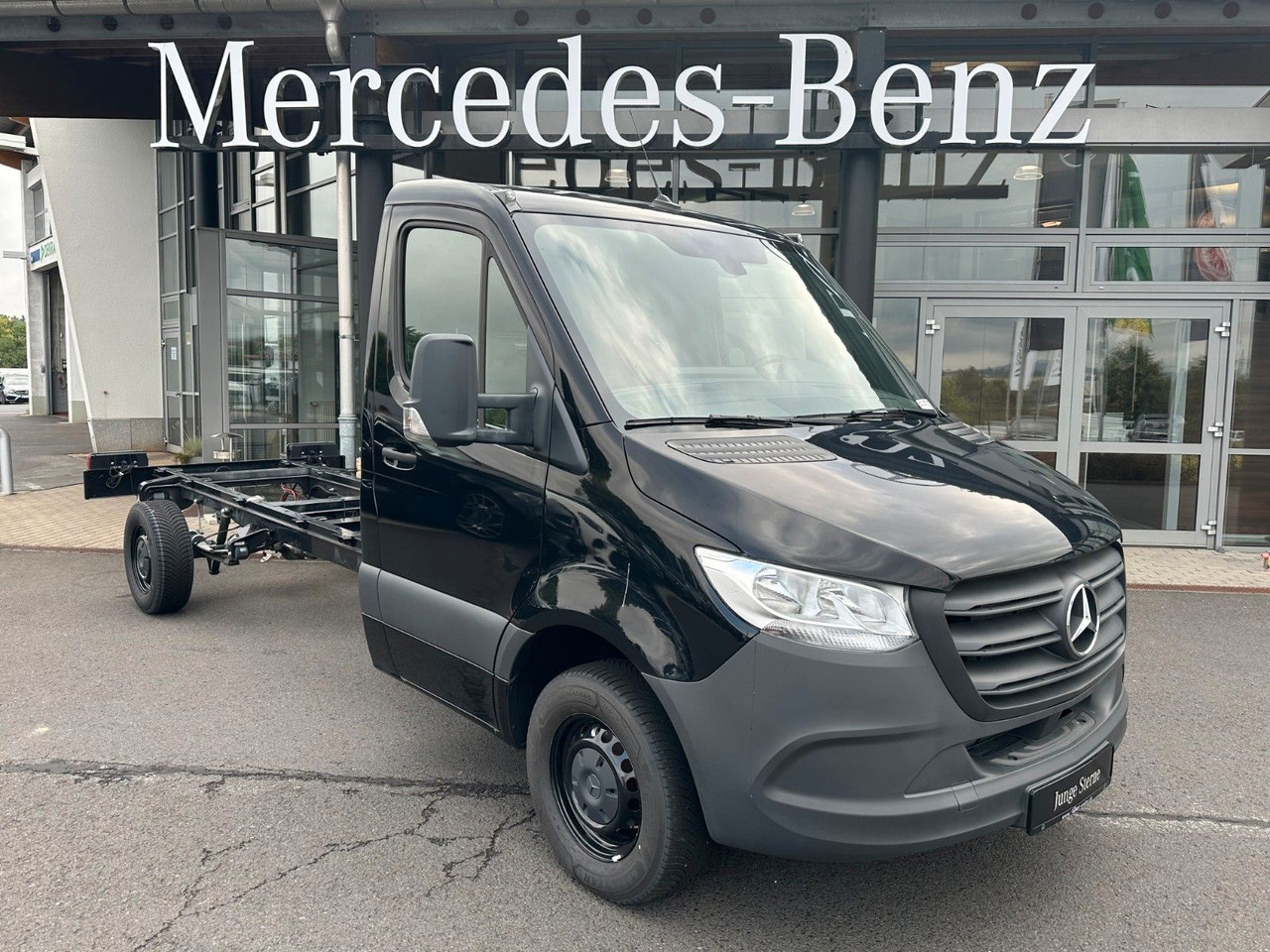 Mercedes-Benz Sprinter 311 CDI 4325 Fahrgestell - Kabiinišassiiga veoauto: pilt 1 Mercedes-Benz Sprinter 311 CDI 4325 Fahrgestell - Kabiinišassiiga veoauto: pilt 1