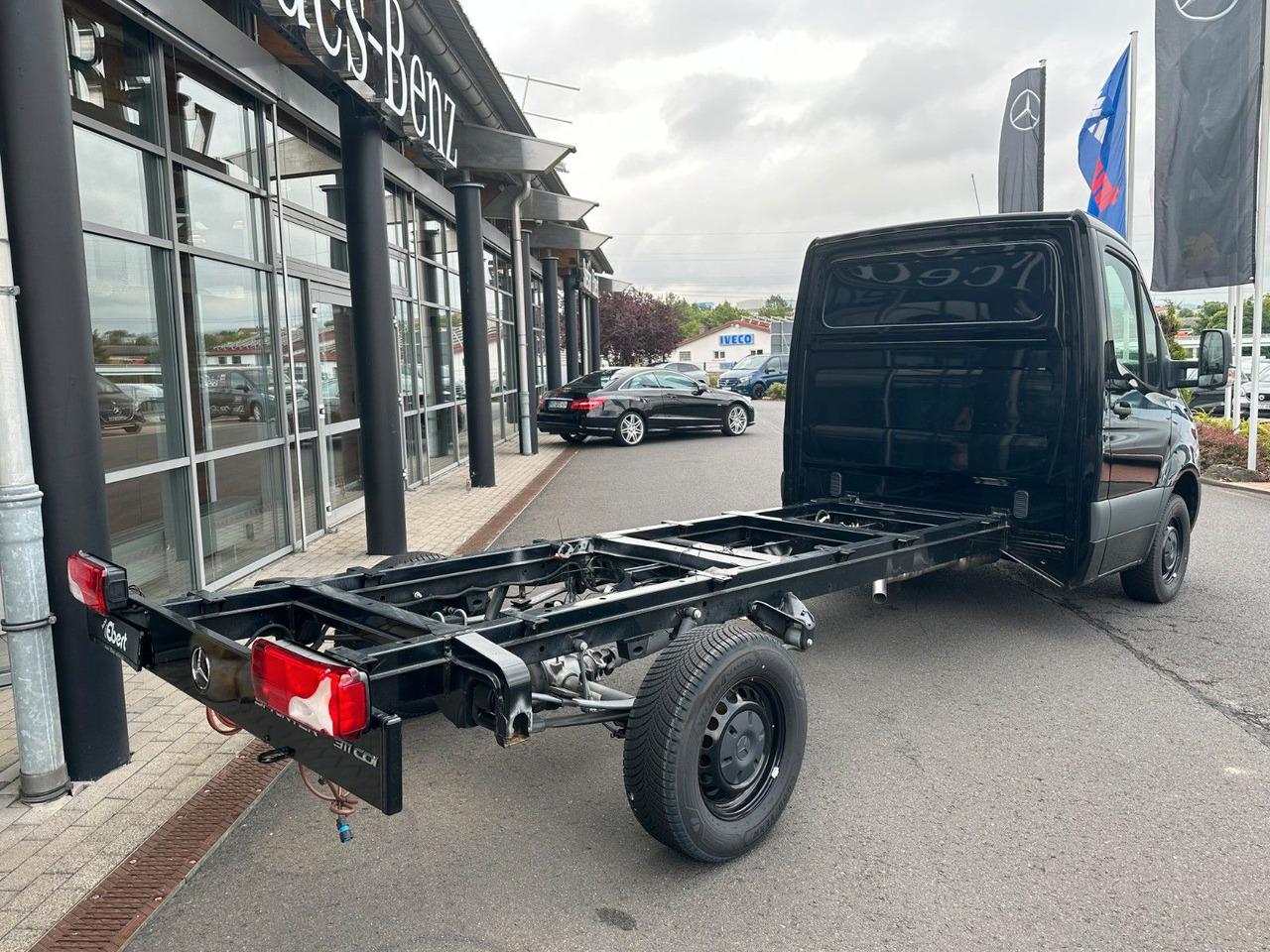 Mercedes-Benz Sprinter 311 CDI 4325 Fahrgestell - Kabiinišassiiga veoauto: pilt 4 Mercedes-Benz Sprinter 311 CDI 4325 Fahrgestell - Kabiinišassiiga veoauto: pilt 4