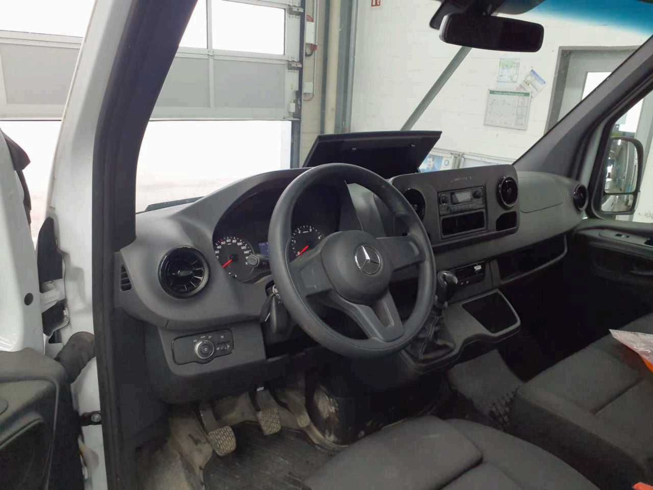 Mercedes-Benz Sprinter 315 CDI DoKa/Mixto AHK3,5t Klima Kamera - Kaubik, Meeskonnaauto: pilt 5 Mercedes-Benz Sprinter 315 CDI DoKa/Mixto AHK3,5t Klima Kamera - Kaubik, Meeskonnaauto: pilt 5