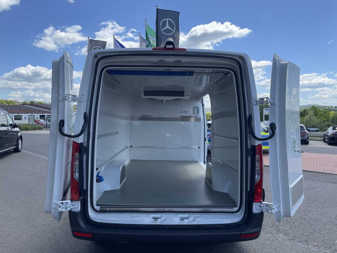 Mercedes-Benz Sprinter 315 CDI Frischdienst Fahr-/Standkühlung - Tarbesõiduk külmik: pilt 5 Mercedes-Benz Sprinter 315 CDI Frischdienst Fahr-/Standkühlung - Tarbesõiduk külmik: pilt 5