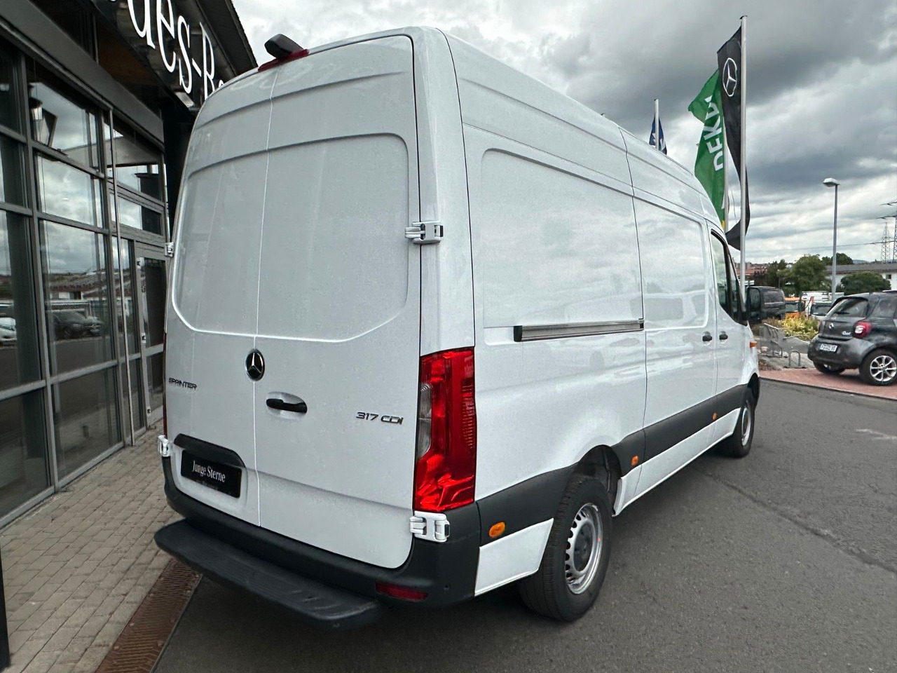 Mercedes-Benz Sprinter 317 CDI 3665 9G Klima 360 SHZ Tempomat - Kaubik: pilt 4 Mercedes-Benz Sprinter 317 CDI 3665 9G Klima 360 SHZ Tempomat - Kaubik: pilt 4