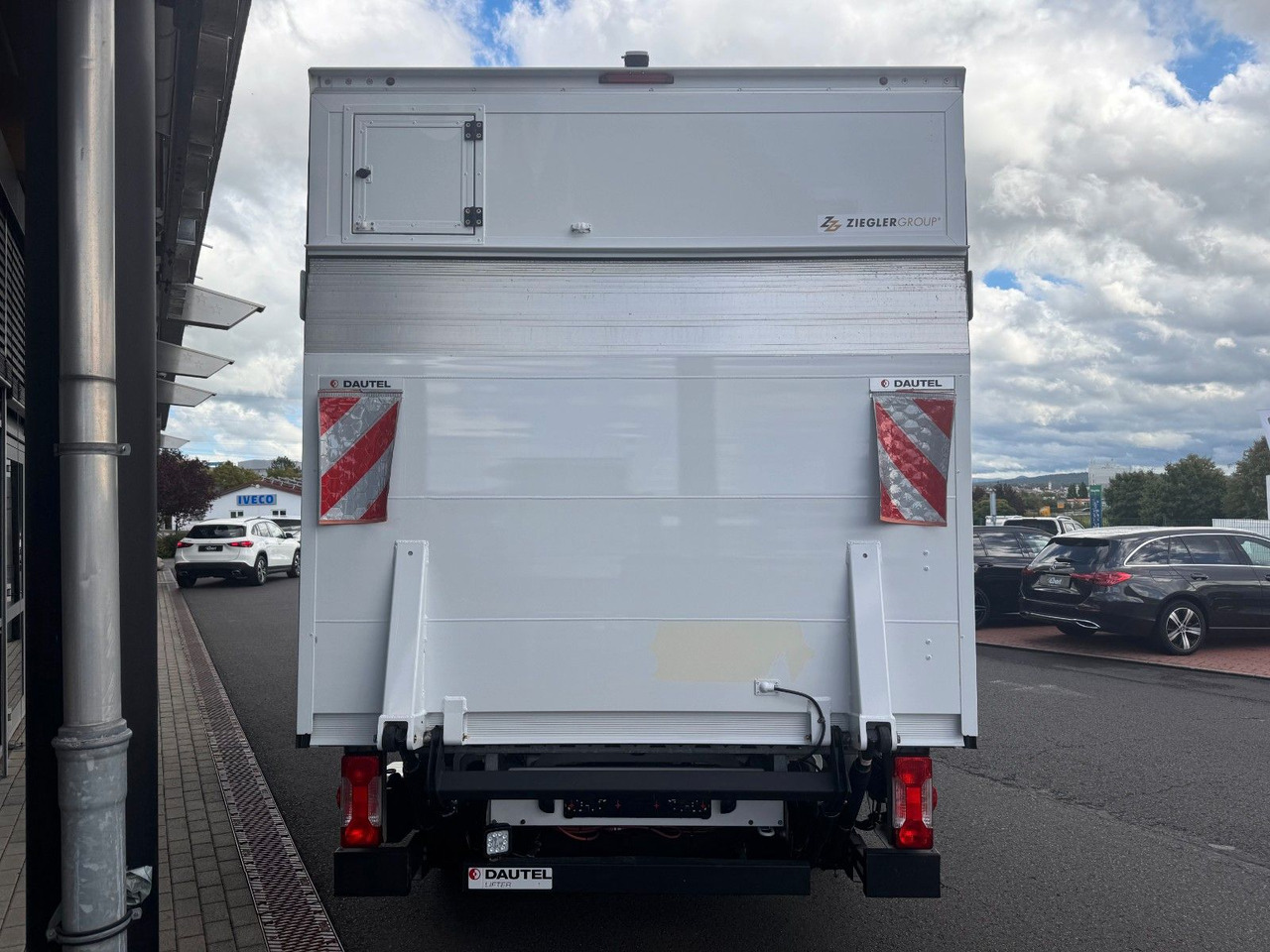 Mercedes-Benz Sprinter 317 CDI 4325 Koffer LBW Klima Kamera - Tarbesõiduk furgoon: pilt 5 Mercedes-Benz Sprinter 317 CDI 4325 Koffer LBW Klima Kamera - Tarbesõiduk furgoon: pilt 5