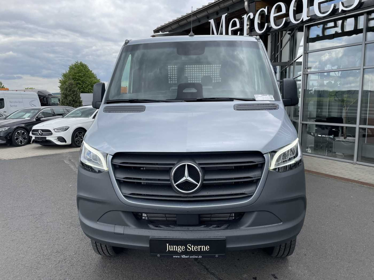 Mercedes-Benz Sprinter 319 CDI 4x4 DoKa Klima Stdheiz AHK LED - Tent tarbesõiduk: pilt 2 Mercedes-Benz Sprinter 319 CDI 4x4 DoKa Klima Stdheiz AHK LED - Tent tarbesõiduk: pilt 2