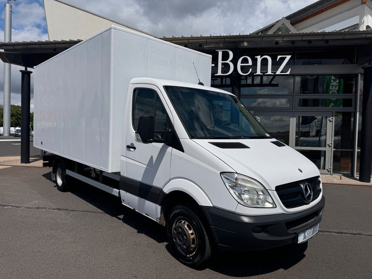 Tarbesõiduk furgoon Mercedes-Benz Sprinter 516 CDI 4325 Möbelkoffer Treppe: pilt 1