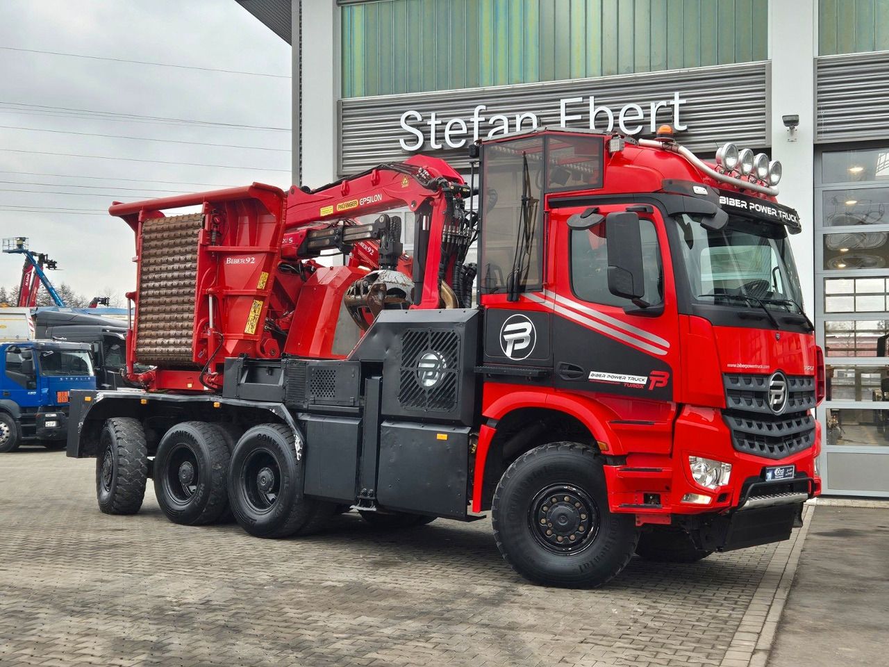 Mercedes-Benz TUROX 8x8 Eschlböck Biber 92 Holzhacker / 1.512h - Metsaveok, Kraanaga veoauto: pilt 2 Mercedes-Benz TUROX 8x8 Eschlböck Biber 92 Holzhacker / 1.512h - Metsaveok, Kraanaga veoauto: pilt 2