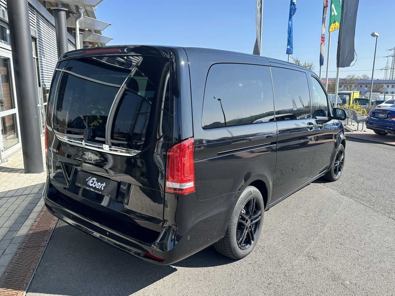 Mercedes-Benz V 250 d EDITION Leder Kamera ILS 7Sitze - Mikrobuss: pilt 4 Mercedes-Benz V 250 d EDITION Leder Kamera ILS 7Sitze - Mikrobuss: pilt 4
