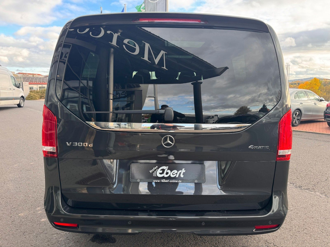 Mercedes-Benz V 300 d 4MATIC AVA ED AMG DISTR Stdh AHK2,5 PANO - Universaal: pilt 5 Mercedes-Benz V 300 d 4MATIC AVA ED AMG DISTR Stdh AHK2,5 PANO - Universaal: pilt 5