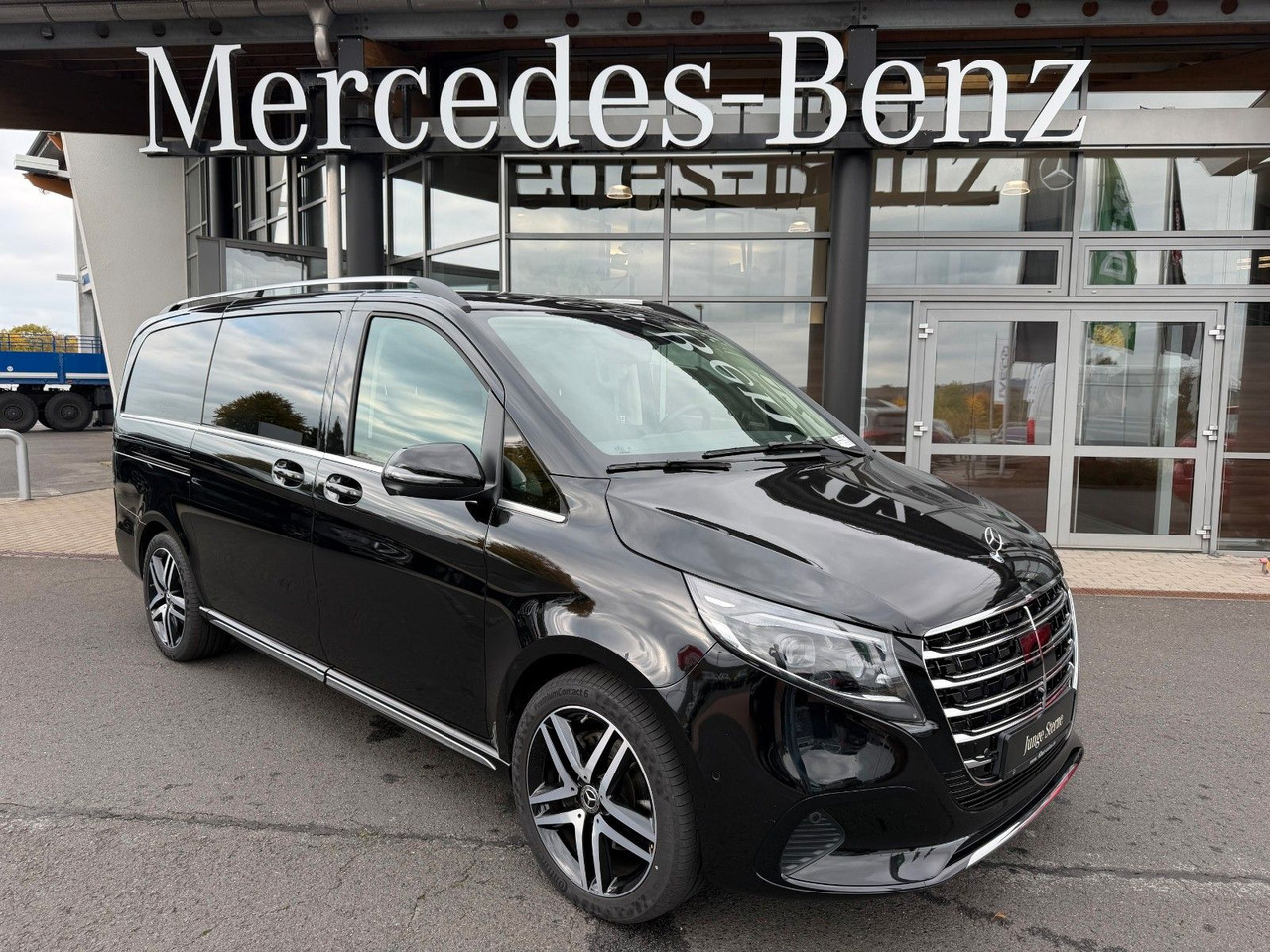 Mikrobuss Mercedes-Benz V 300 d 4MATIC EXCLUSIVE Luxus-Sitze AHK2,5to: pilt 1
