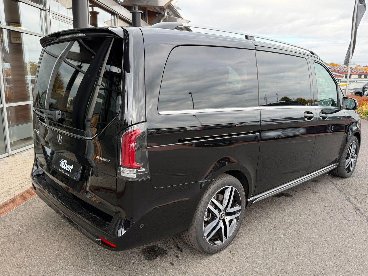 Mercedes-Benz V 300 d 4MATIC EXCLUSIVE Luxus-Sitze AHK2,5to - Universaal: pilt 4 Mercedes-Benz V 300 d 4MATIC EXCLUSIVE Luxus-Sitze AHK2,5to - Universaal: pilt 4
