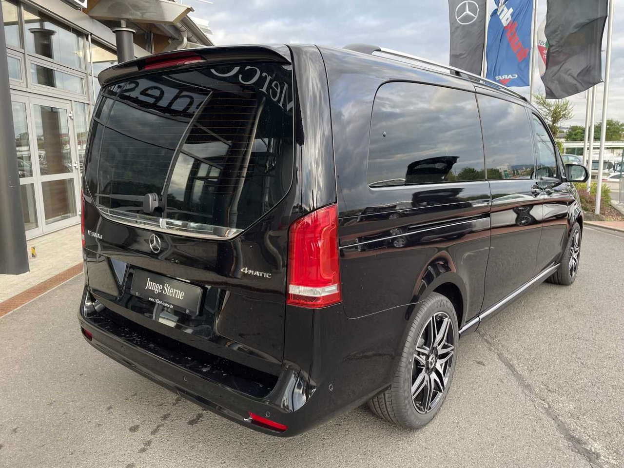 Mercedes-Benz V 300 d AVA 4MATIC AMG Kühlschrank AIRMATIC - Mikrobuss: pilt 4 Mercedes-Benz V 300 d AVA 4MATIC AMG Kühlschrank AIRMATIC - Mikrobuss: pilt 4
