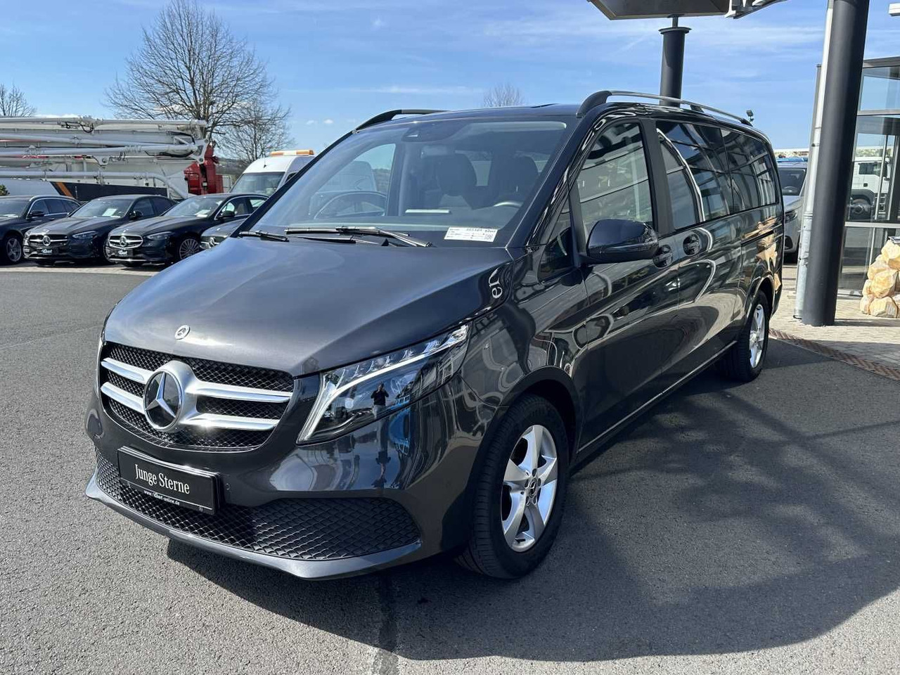 Mercedes-Benz V 300 d EDITION 4MATIC DISTRONIC AHK LED Kamera - Auto: pilt 3 Mercedes-Benz V 300 d EDITION 4MATIC DISTRONIC AHK LED Kamera - Auto: pilt 3