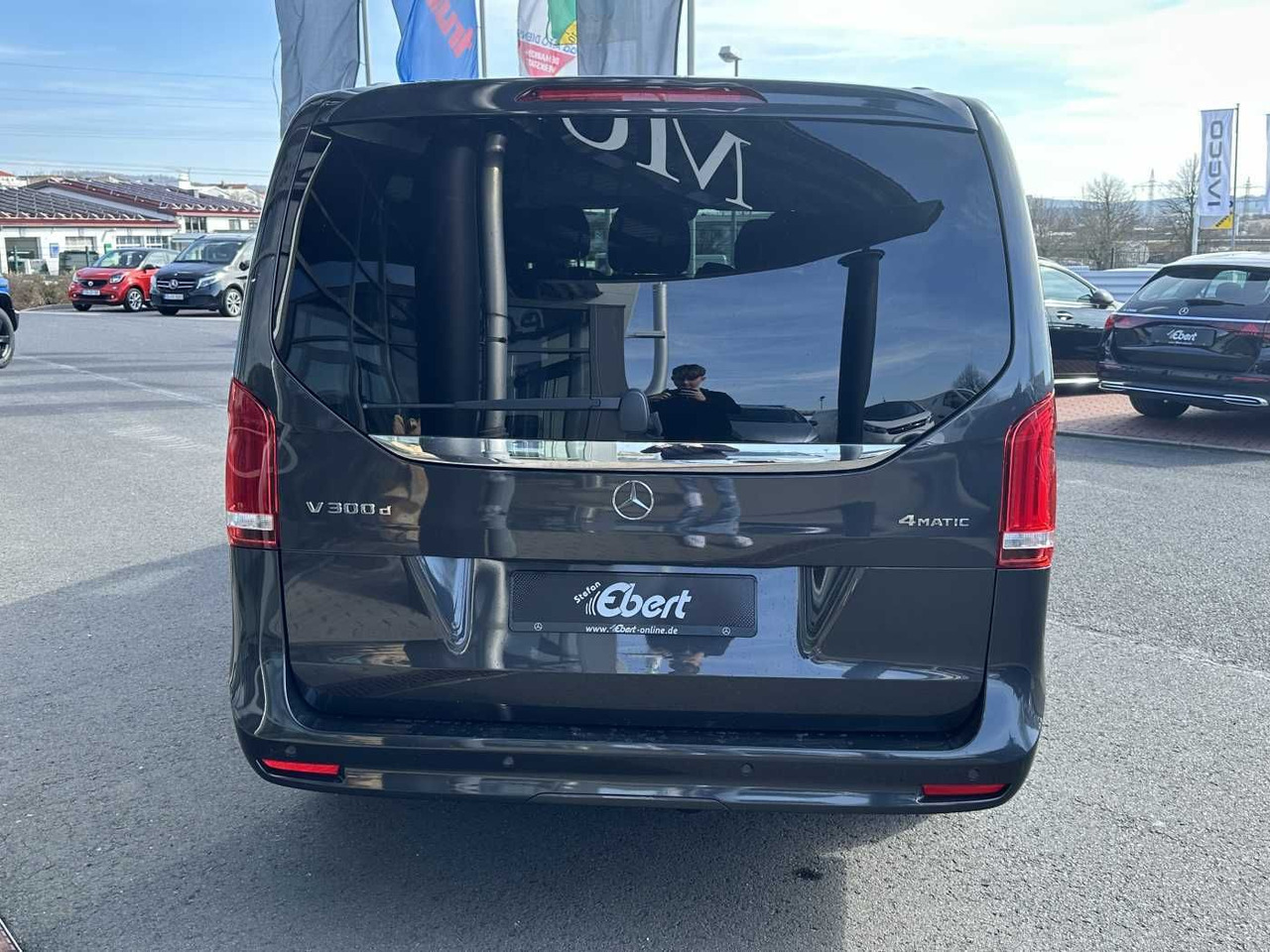 Mercedes-Benz V 300 d EDITION 4MATIC DISTRONIC AHK LED Kamera - Auto: pilt 5 Mercedes-Benz V 300 d EDITION 4MATIC DISTRONIC AHK LED Kamera - Auto: pilt 5