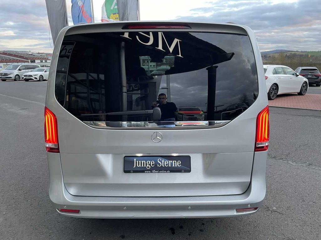 Mercedes-Benz V 300 d EXCLUSIVE ED AMG Panorama AHK2,5 DISTRON Mercedes-Benz V 300 d EXCLUSIVE ED AMG Panorama AHK2,5 DISTRON - Väikebuss, Mikrobuss: pilt 4 Mercedes-Benz V 300 d EXCLUSIVE ED AMG Panorama AHK2,5 DISTRON Mercedes-Benz V 300 d EXCLUSIVE ED AMG Panorama AHK2,5 DISTRON - Väikebuss, Mikrobuss: pilt 4
