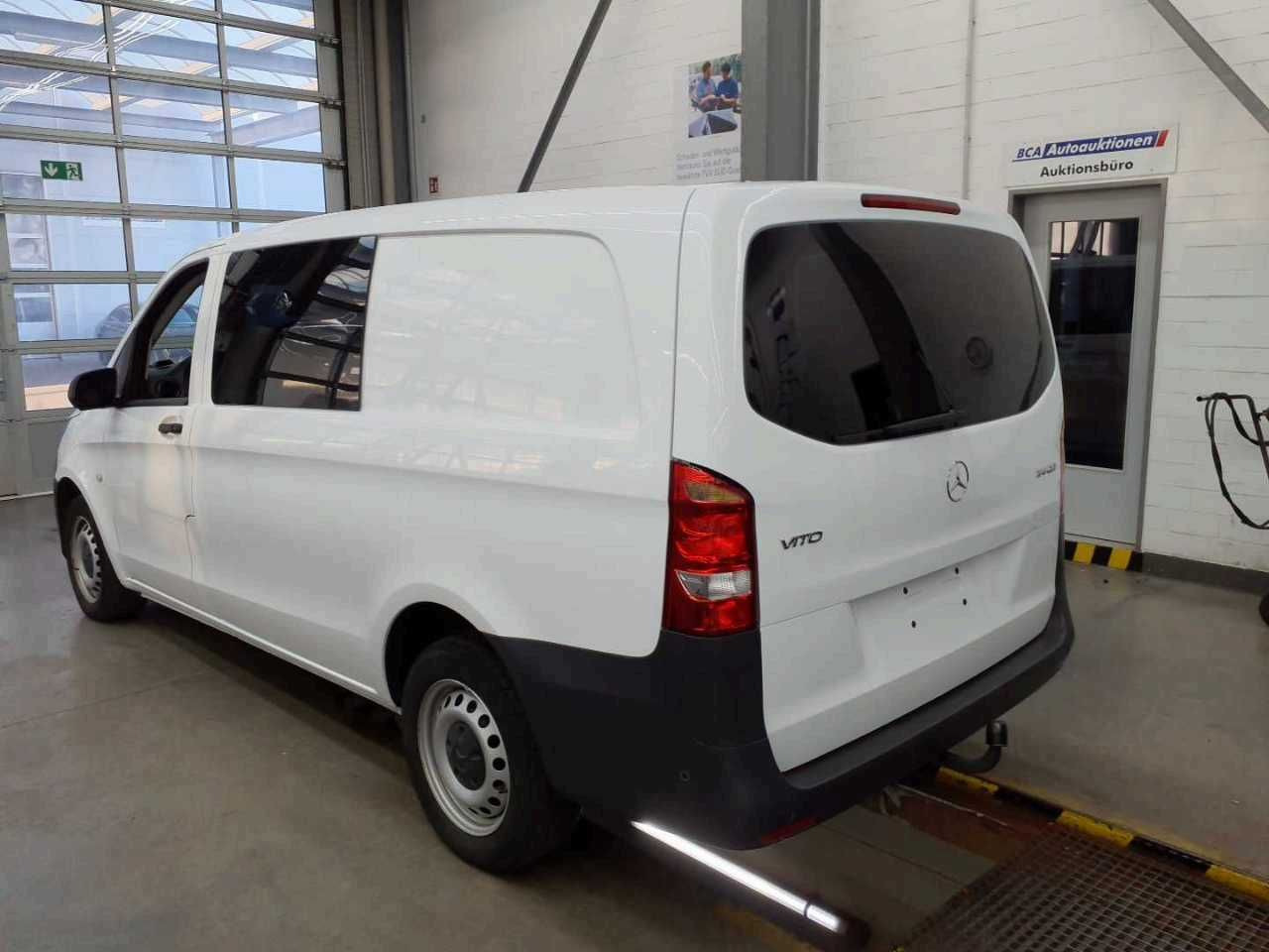 Mercedes-Benz Vito 114 CDI Mixto Klima Kamera Tempomat AHK - Väike kaubik, Meeskonnaauto: pilt 4 Mercedes-Benz Vito 114 CDI Mixto Klima Kamera Tempomat AHK - Väike kaubik, Meeskonnaauto: pilt 4