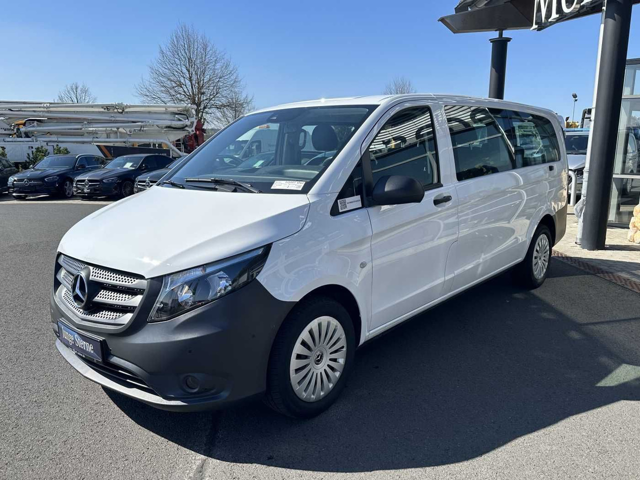 Mercedes-Benz Vito 114 CDI Tourer 8Sitze Klima Audio40 Kamera - Auto: pilt 3 Mercedes-Benz Vito 114 CDI Tourer 8Sitze Klima Audio40 Kamera - Auto: pilt 3