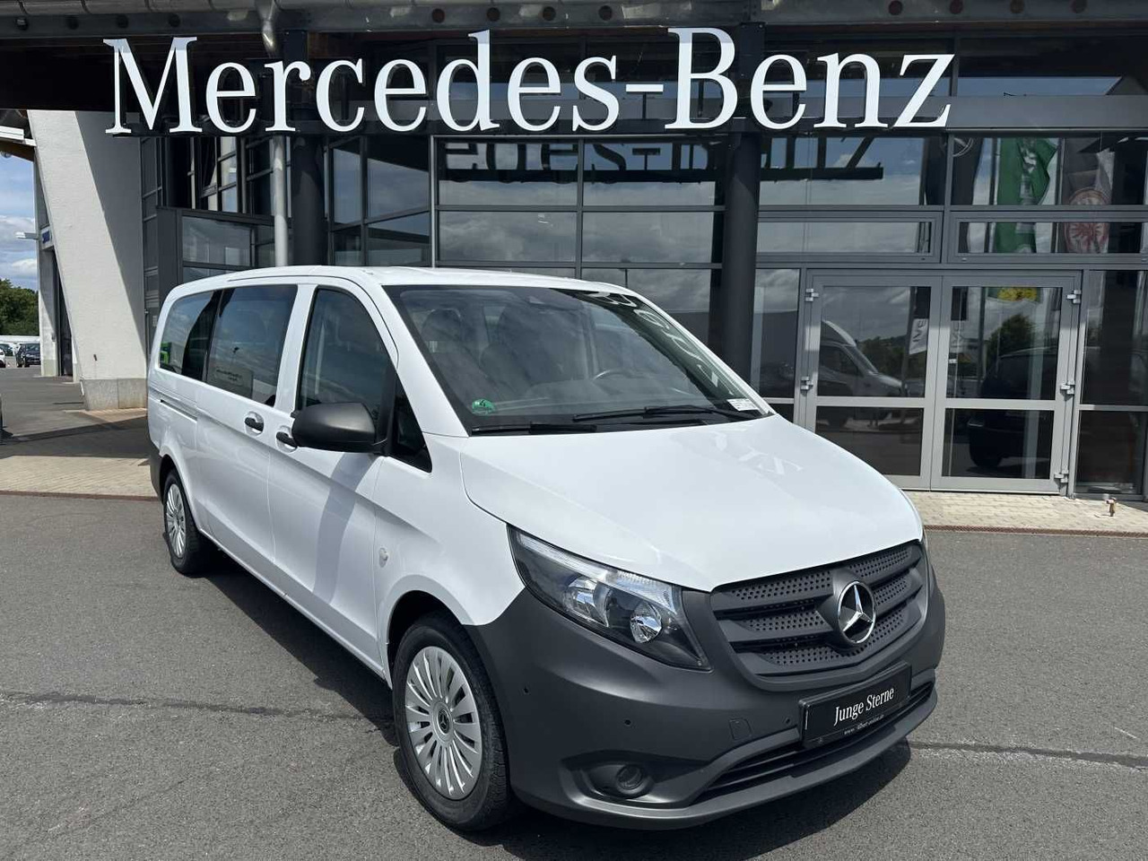 Mercedes-Benz Vito 114 CDI Tourer 9G Klima Audio40 Extralang - Mikrobuss: pilt 1 Mercedes-Benz Vito 114 CDI Tourer 9G Klima Audio40 Extralang - Mikrobuss: pilt 1