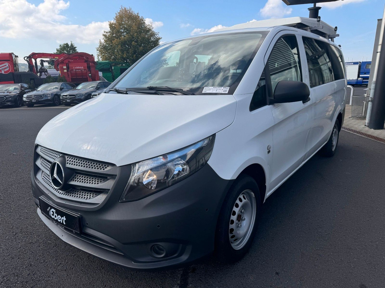 Mercedes-Benz Vito 114 CDI Tourer Begleitfahrzeug BF3+ / WVZ - Kaubik: pilt 3 Mercedes-Benz Vito 114 CDI Tourer Begleitfahrzeug BF3+ / WVZ - Kaubik: pilt 3