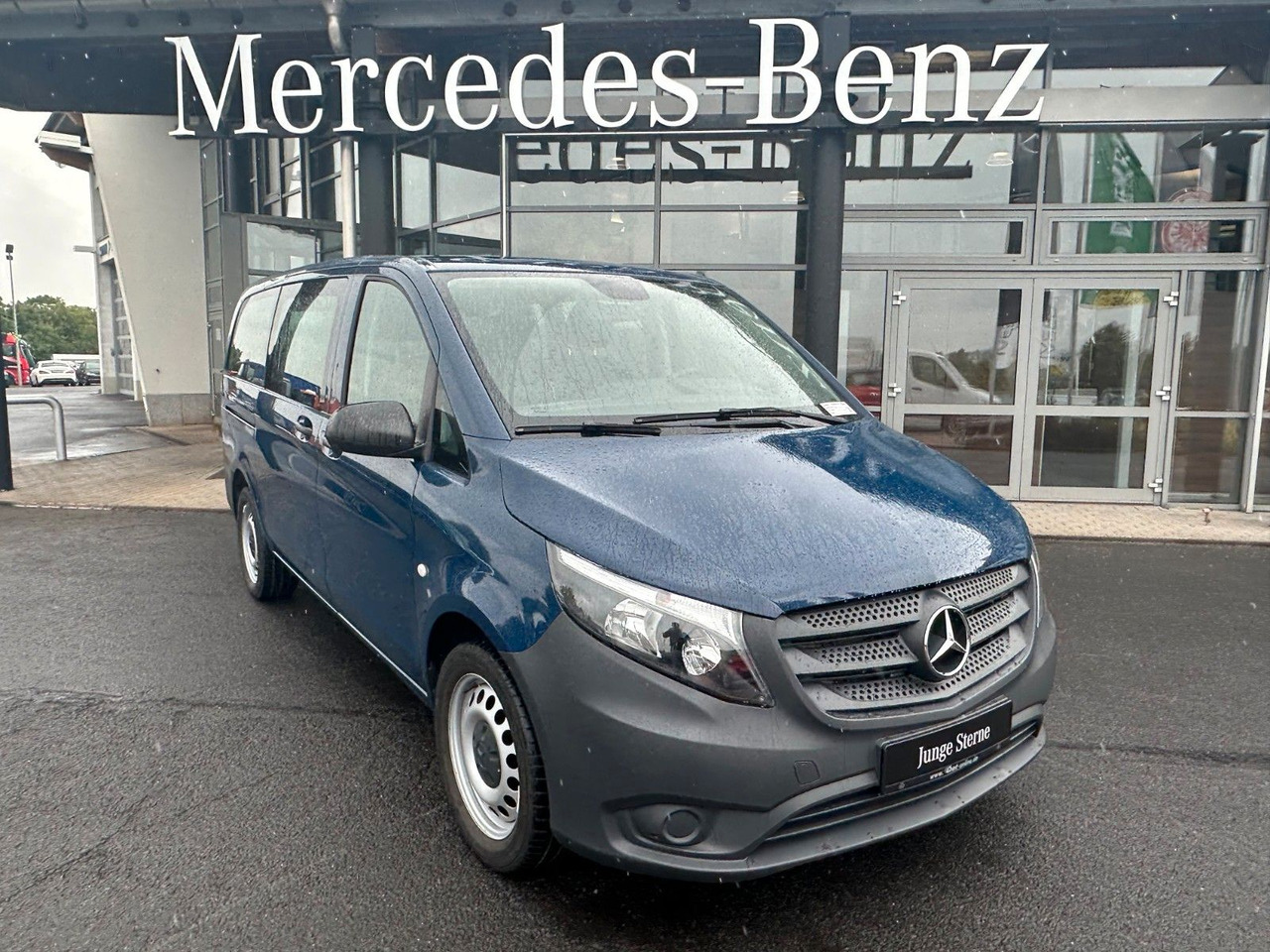 Mercedes-Benz Vito 119 CDI Tourer 3200 Klima AHK Tempomat - Mikrobuss: pilt 1 Mercedes-Benz Vito 119 CDI Tourer 3200 Klima AHK Tempomat - Mikrobuss: pilt 1