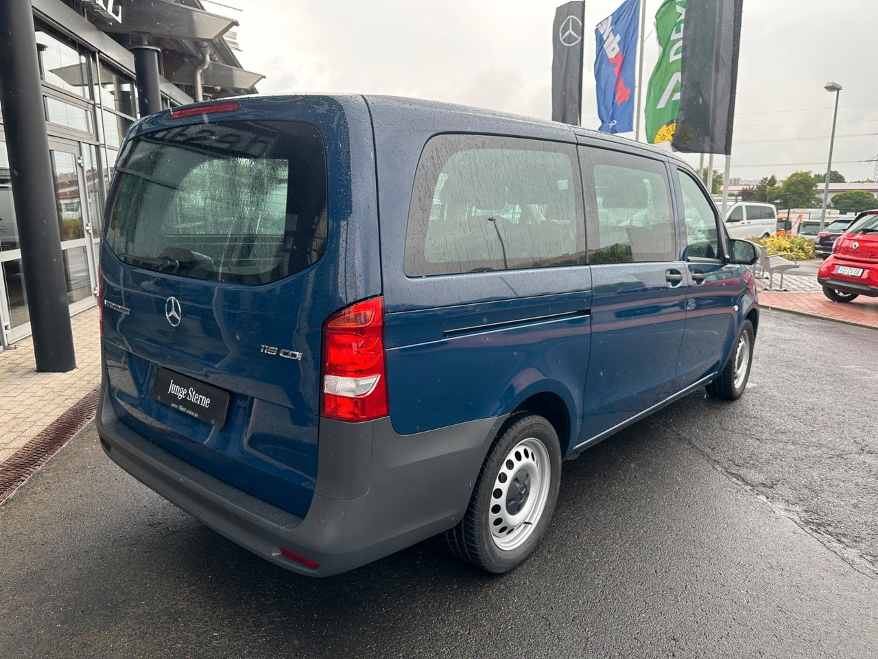 Mercedes-Benz Vito 119 CDI Tourer 3200 Klima AHK Tempomat - Mikrobuss: pilt 4 Mercedes-Benz Vito 119 CDI Tourer 3200 Klima AHK Tempomat - Mikrobuss: pilt 4