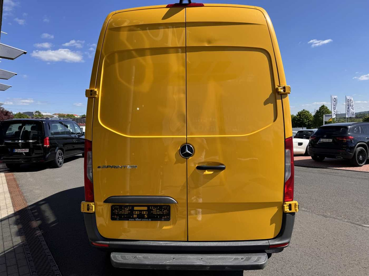 Mercedes-Benz eSprinter 312 KEP-AusbauPaket-Regal Kamera Klima - Kaubik, Elektrikaubik: pilt 4 Mercedes-Benz eSprinter 312 KEP-AusbauPaket-Regal Kamera Klima - Kaubik, Elektrikaubik: pilt 4