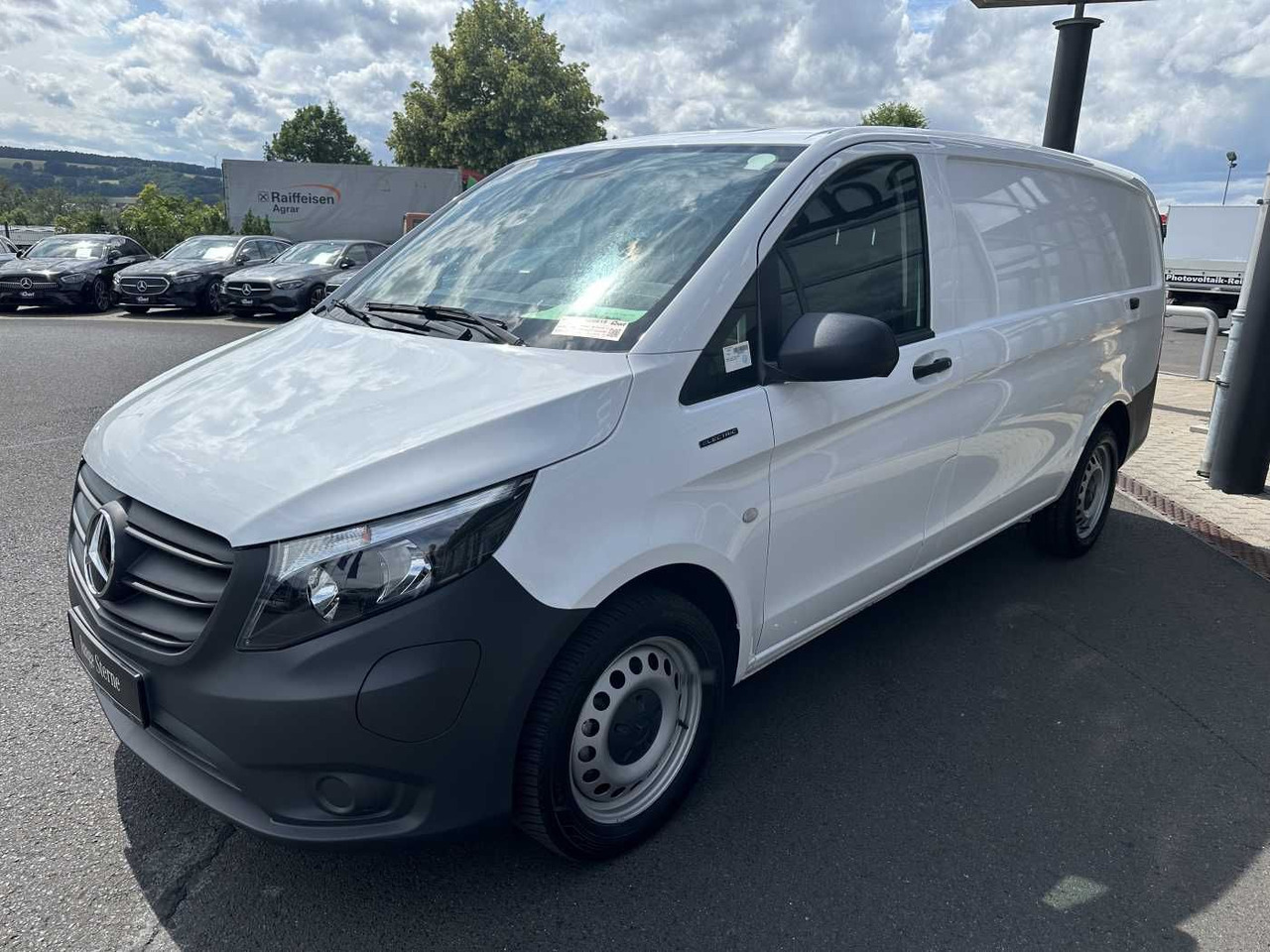 Mercedes-Benz eVito 112 Klima Kamera Navi SHZ Tempomat - Väike kaubik, Elektrikaubik: pilt 3 Mercedes-Benz eVito 112 Klima Kamera Navi SHZ Tempomat - Väike kaubik, Elektrikaubik: pilt 3